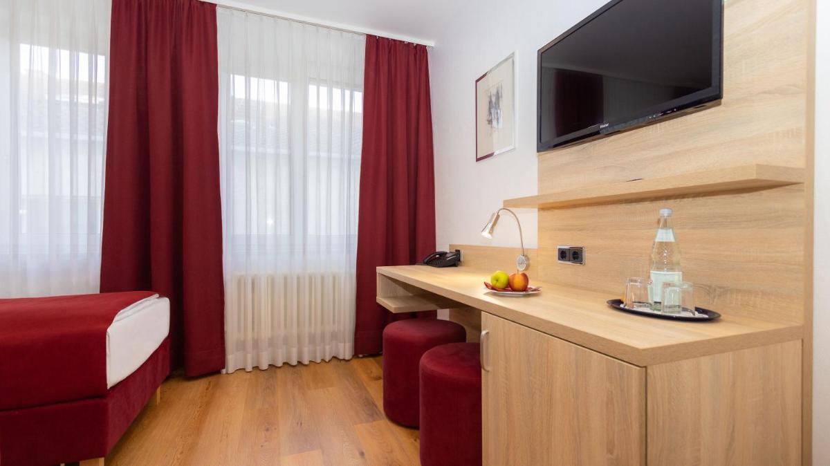 Standard Twin Room photo 3