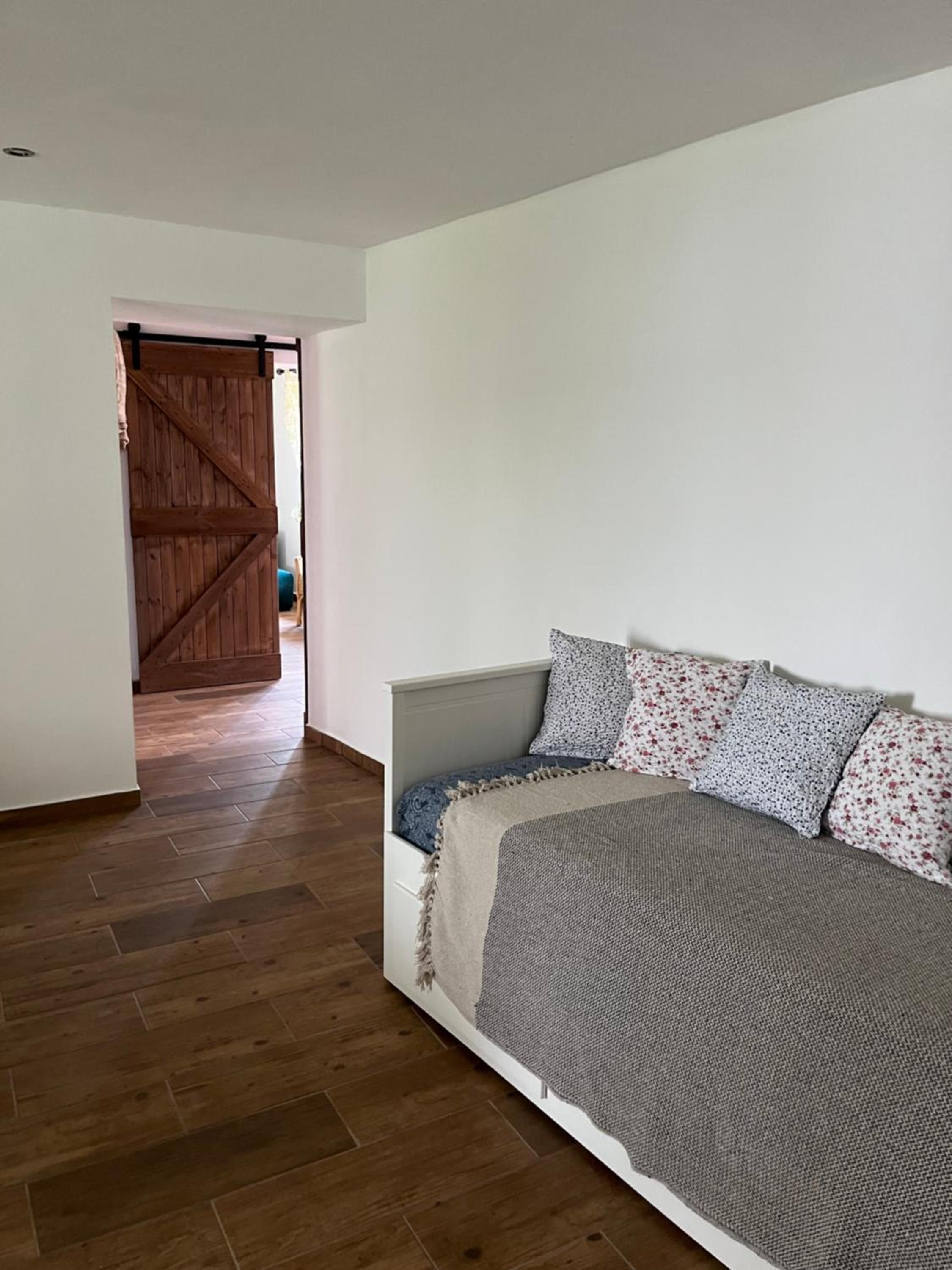 Two-Bedroom House photo 3
