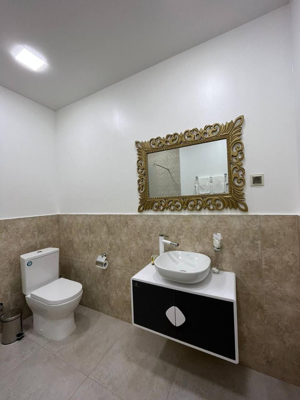 Deluxe Double Room (2 Adults + 1 Child) photo 2