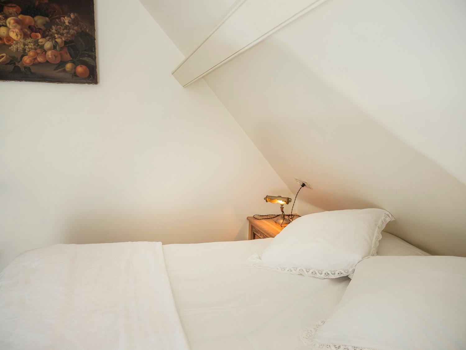 Double Room with Extra Bed - Photo 16