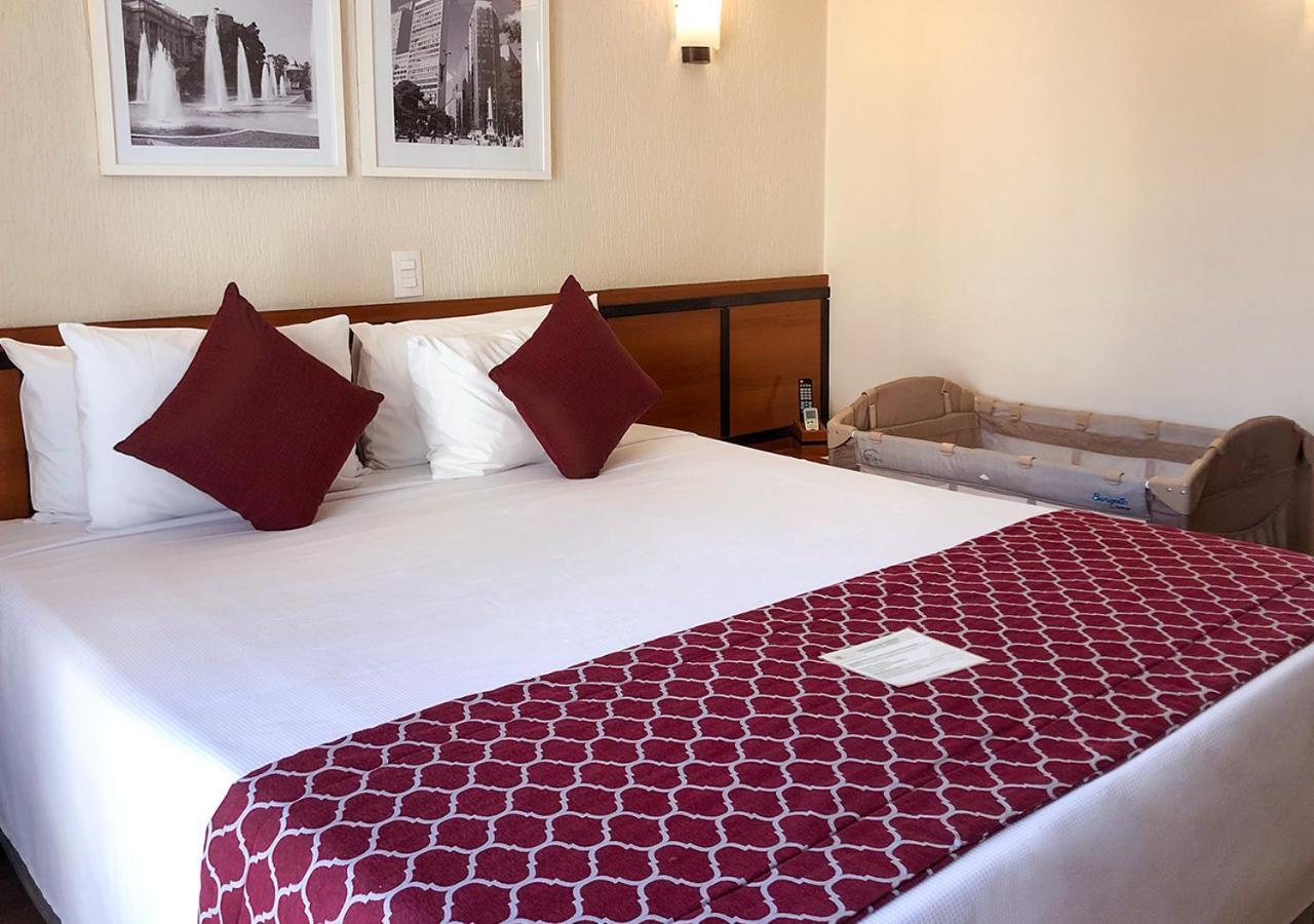 Double or Twin Room thumbnail 6