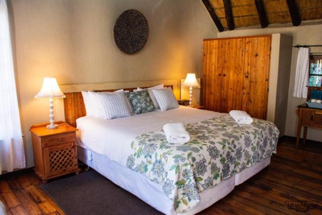Standard Twin Room - Photo 6
