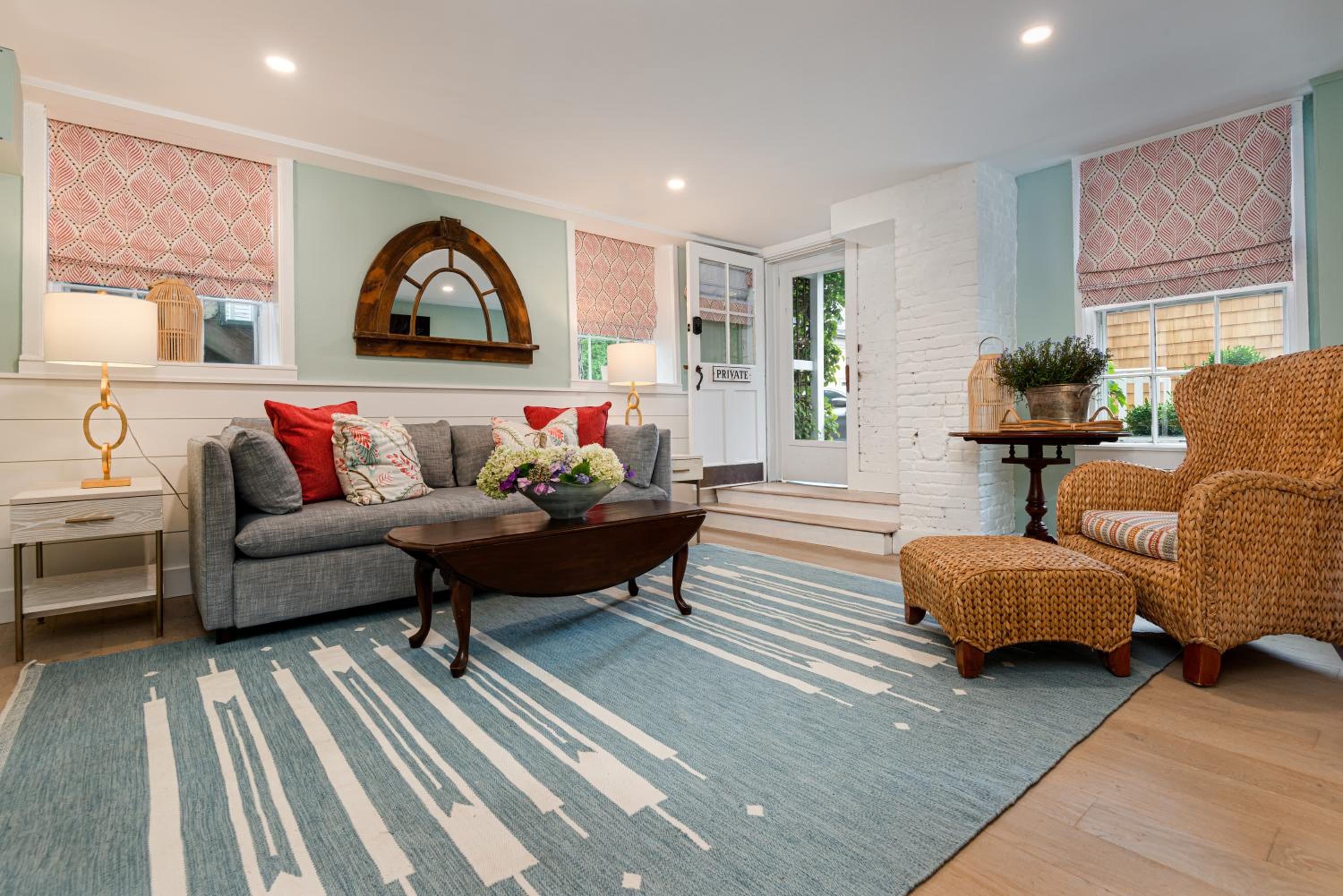 Sherburne Queen Suite with Sleeper Sofa
