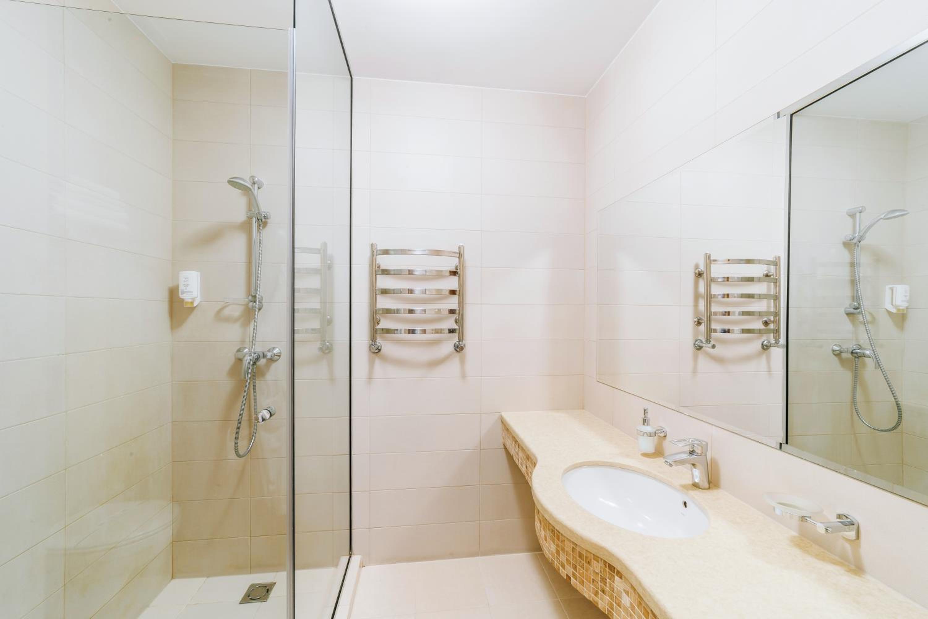 Superior Twin or Double Room, photo 7