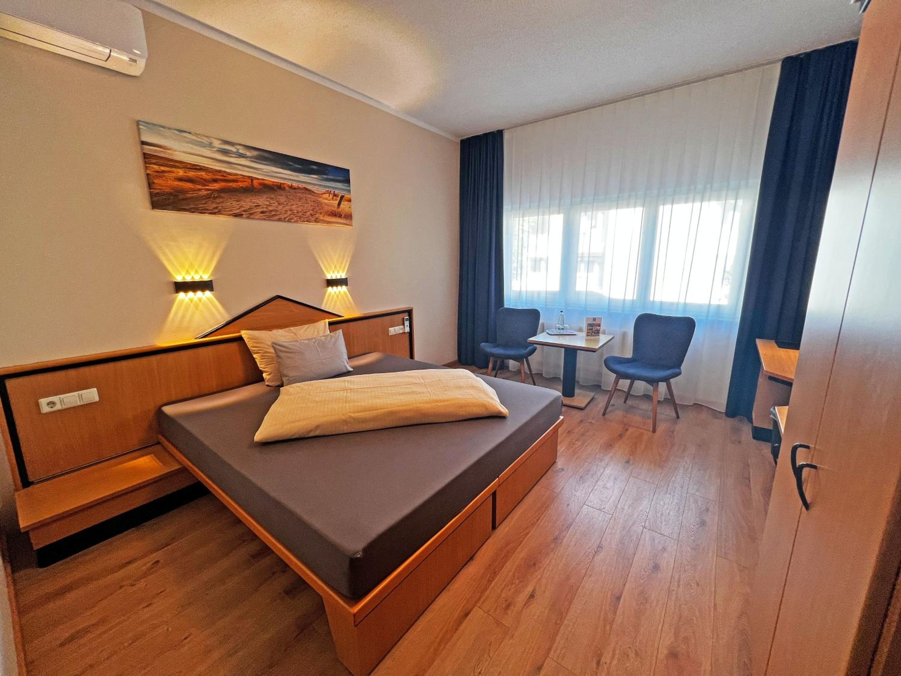 Superior King Room - Photo 1