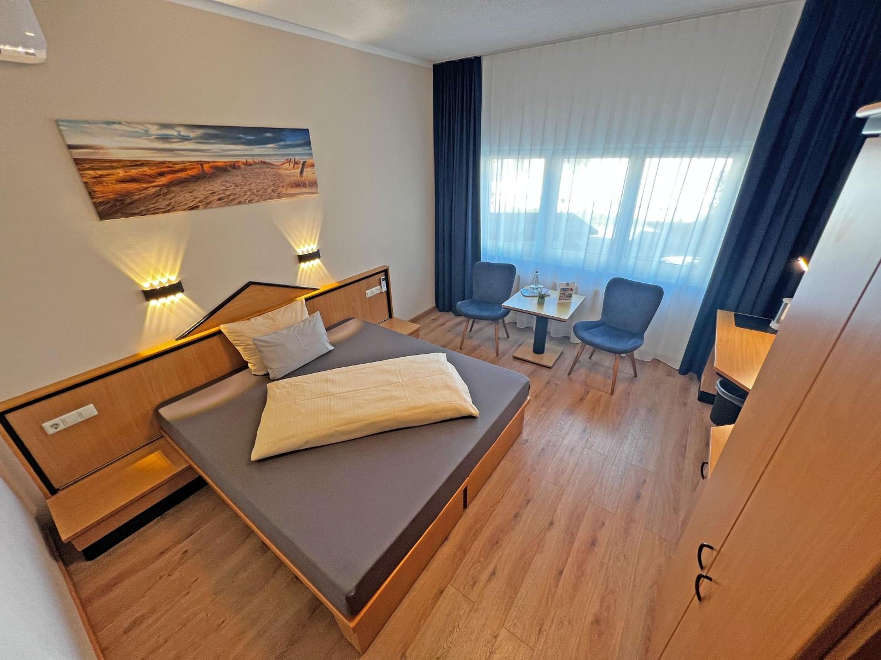 Superior King Room - Photo 5