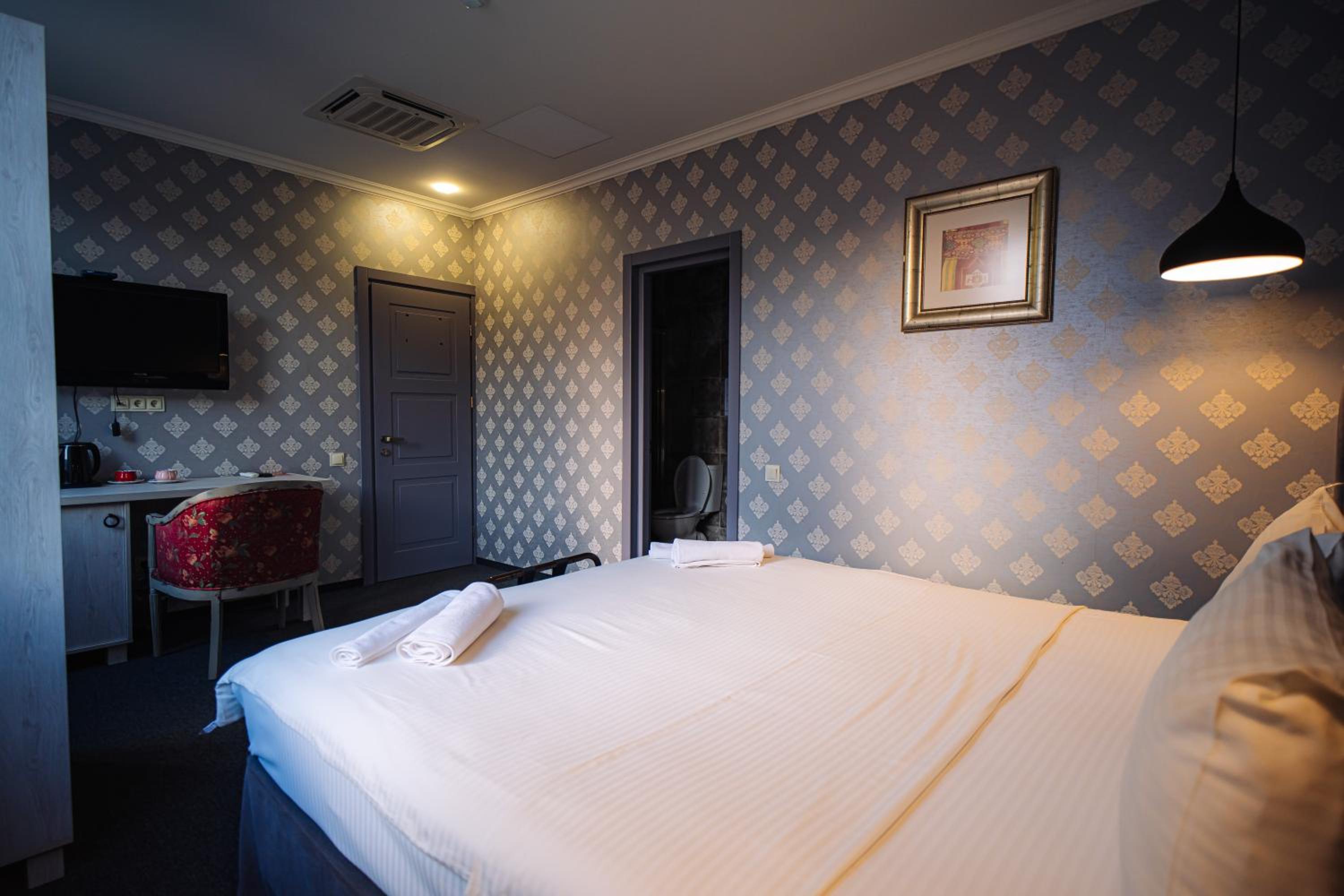 King Room with Mountain View photo 3