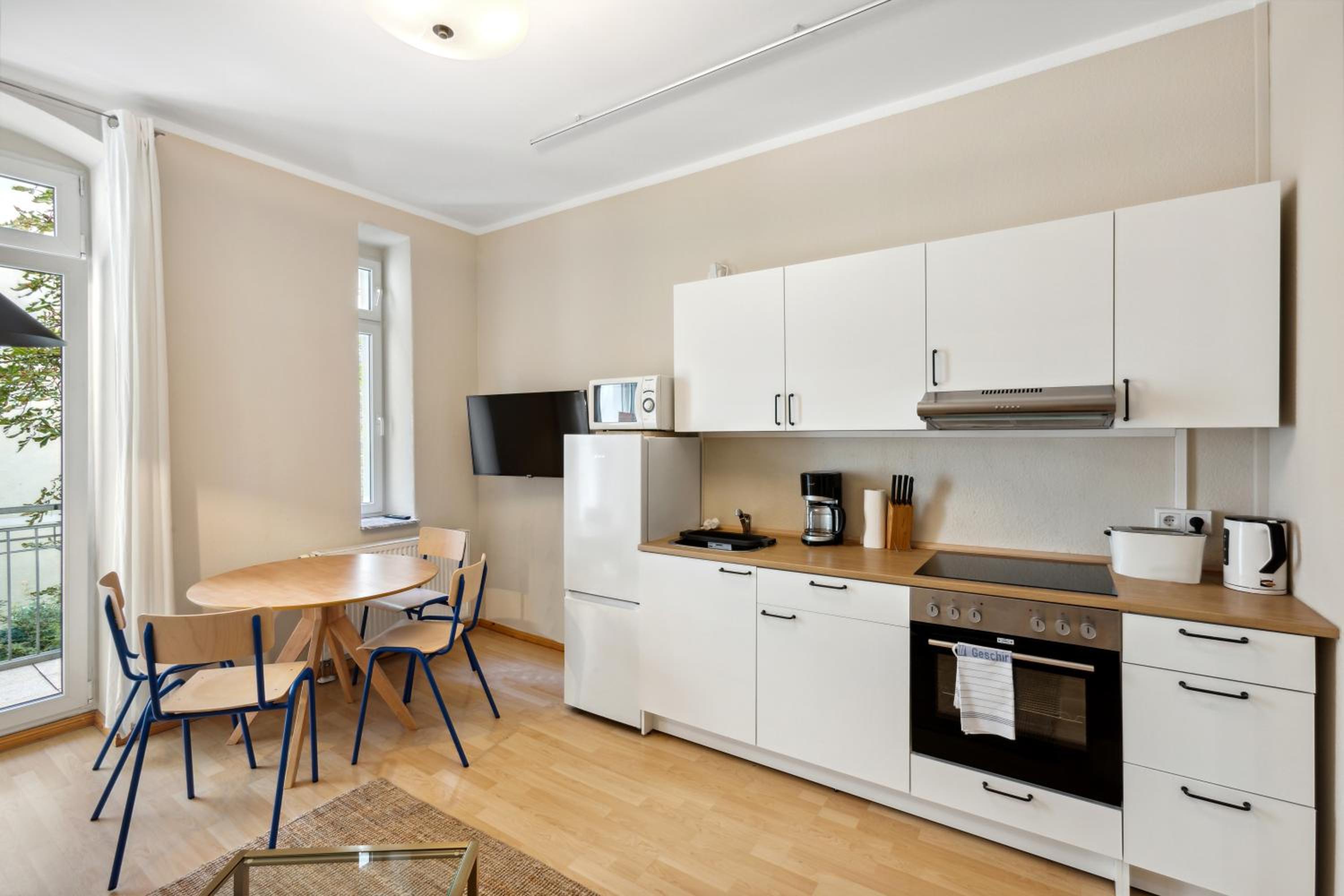 Apartment photo 2