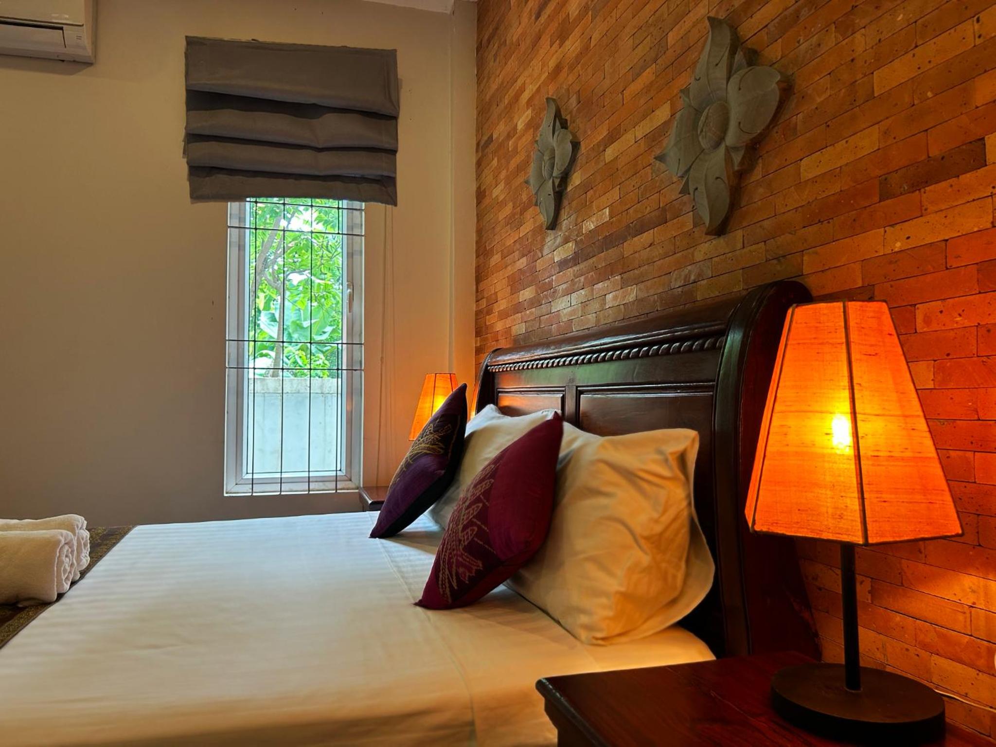 Double Room - Photo 2