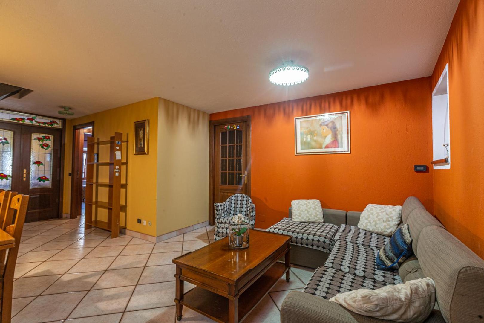 Apartment - Split Level photo 1