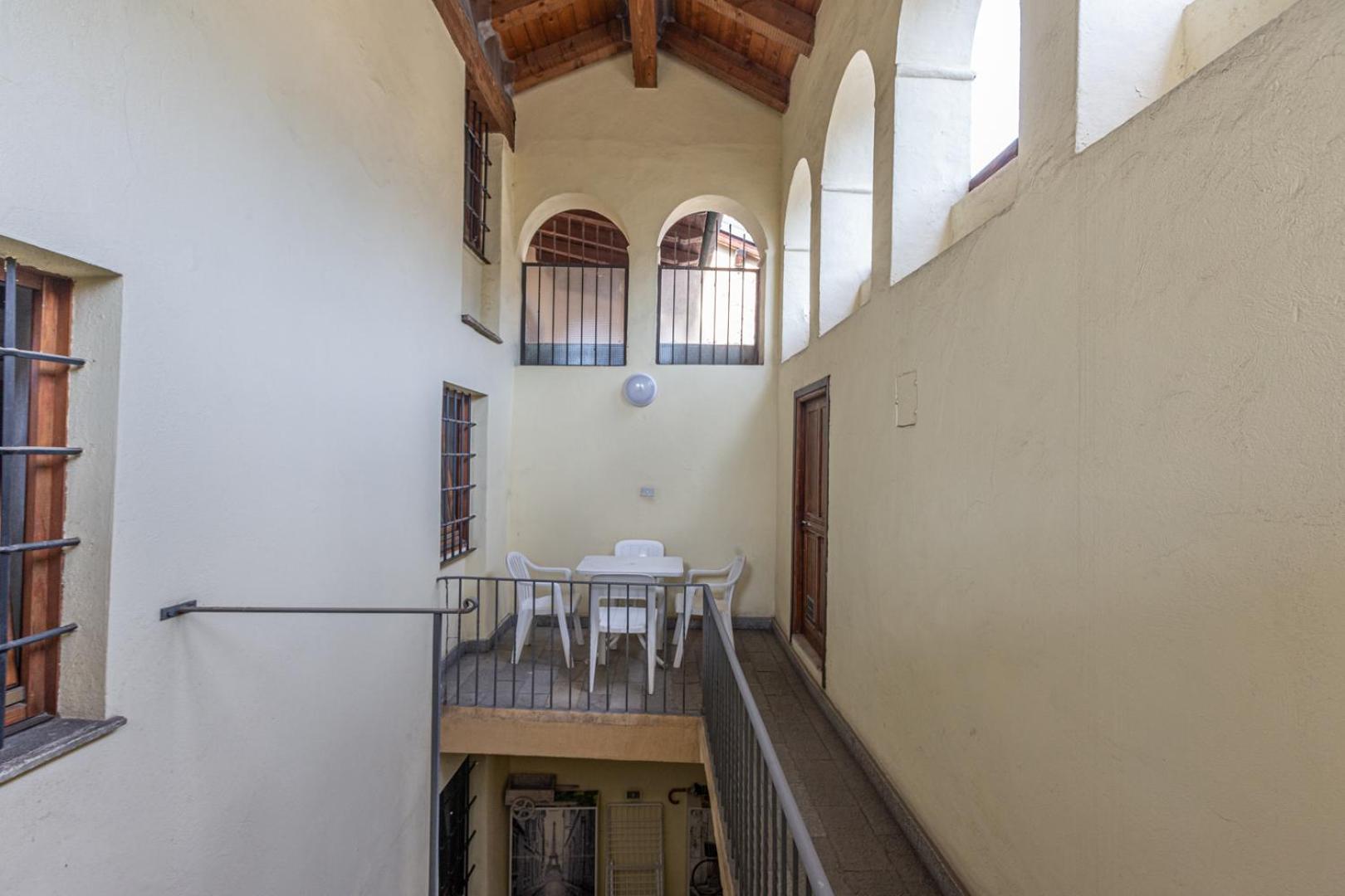 Apartment - Split Level photo 3