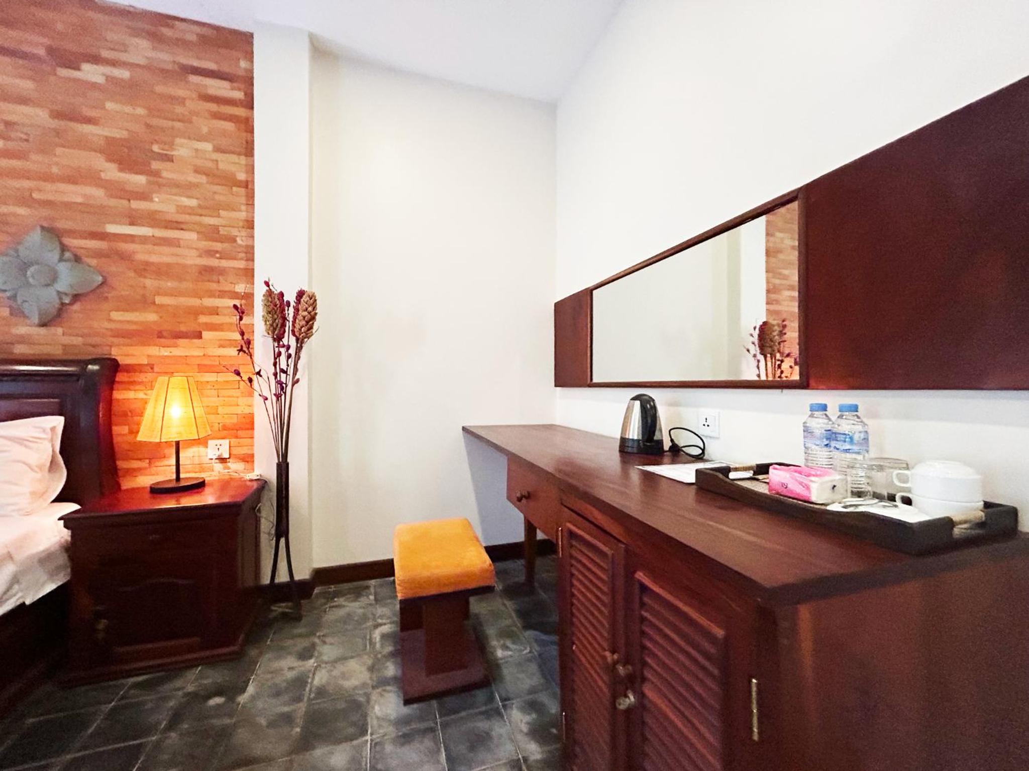 Double Room - Photo 11