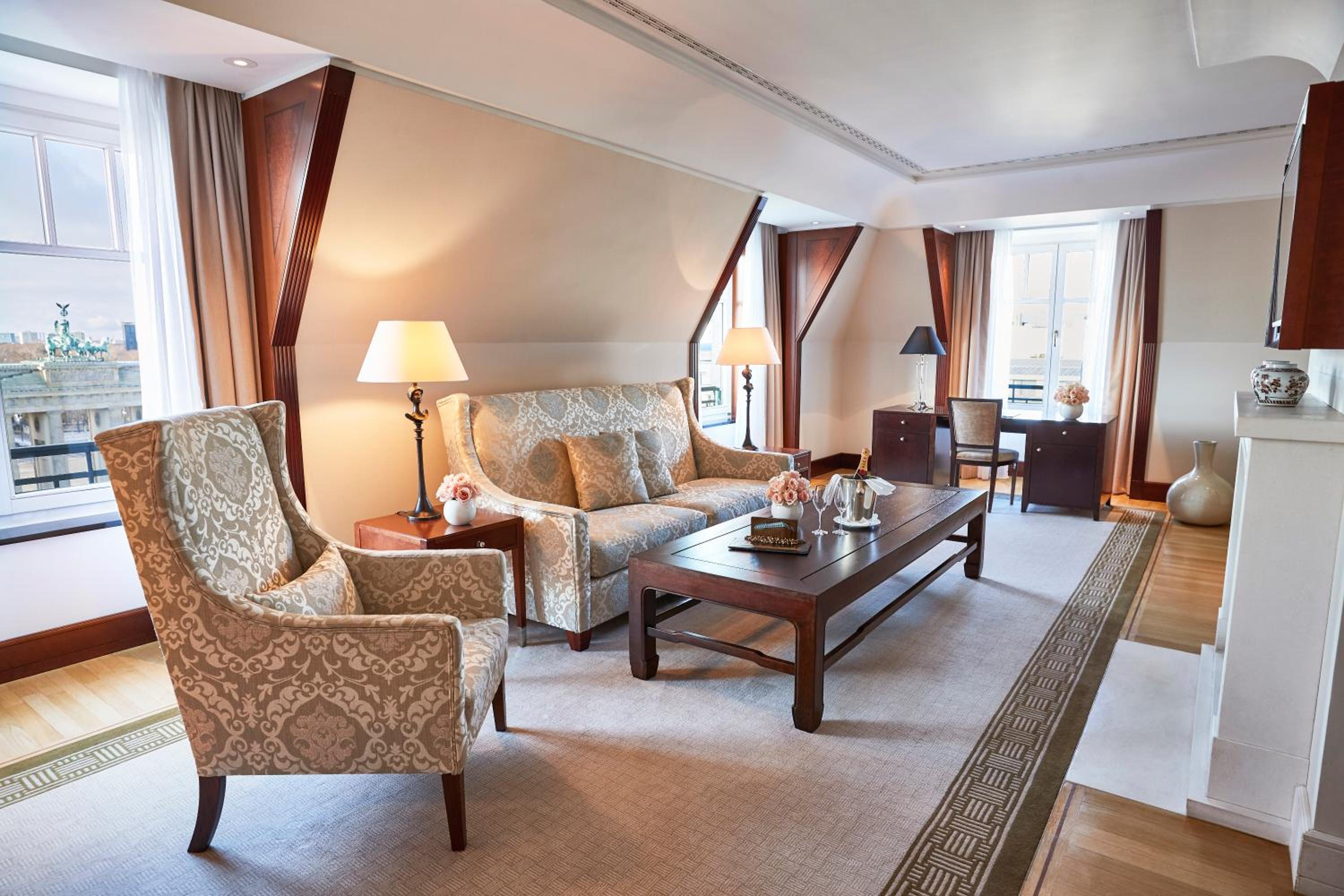 Brandenburg Gate Deluxe Suite