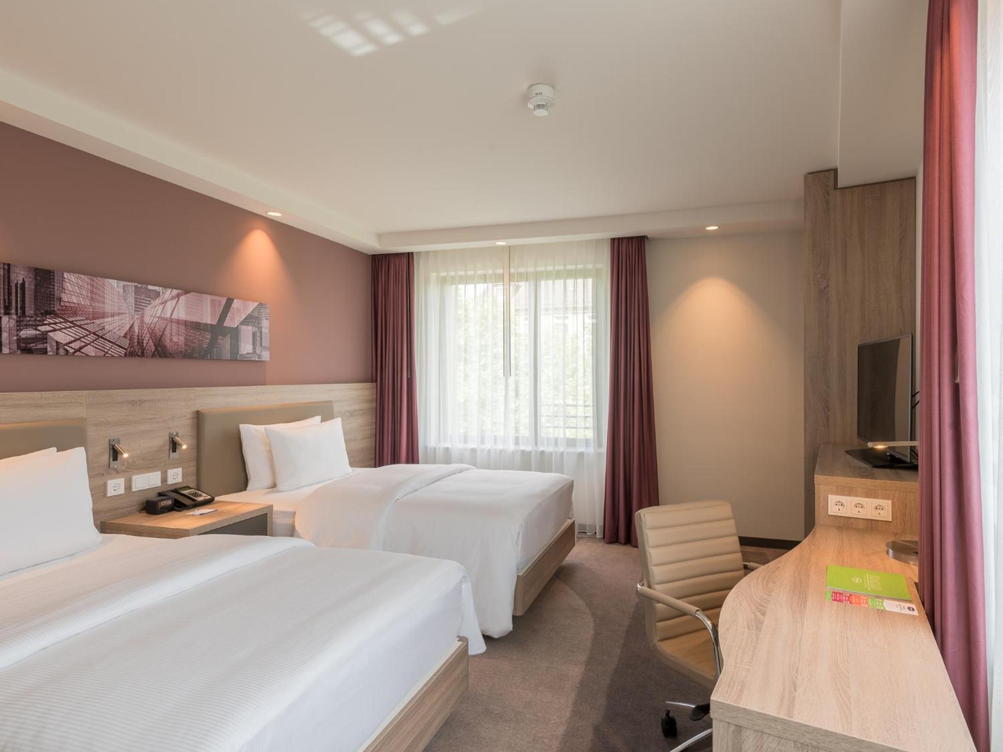 Twin Room - Non-Smoking