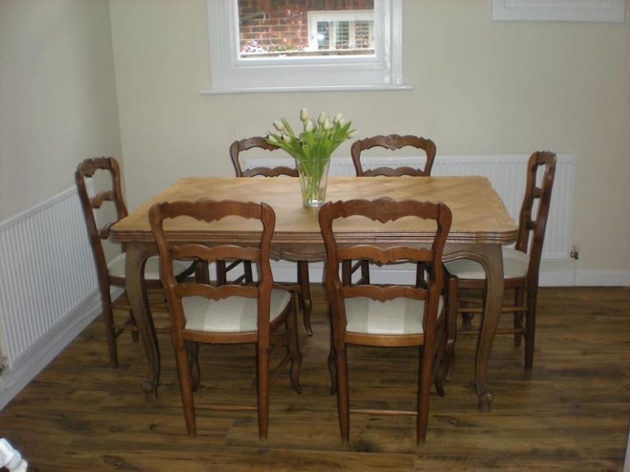 Four-Bedroom House photo 3
