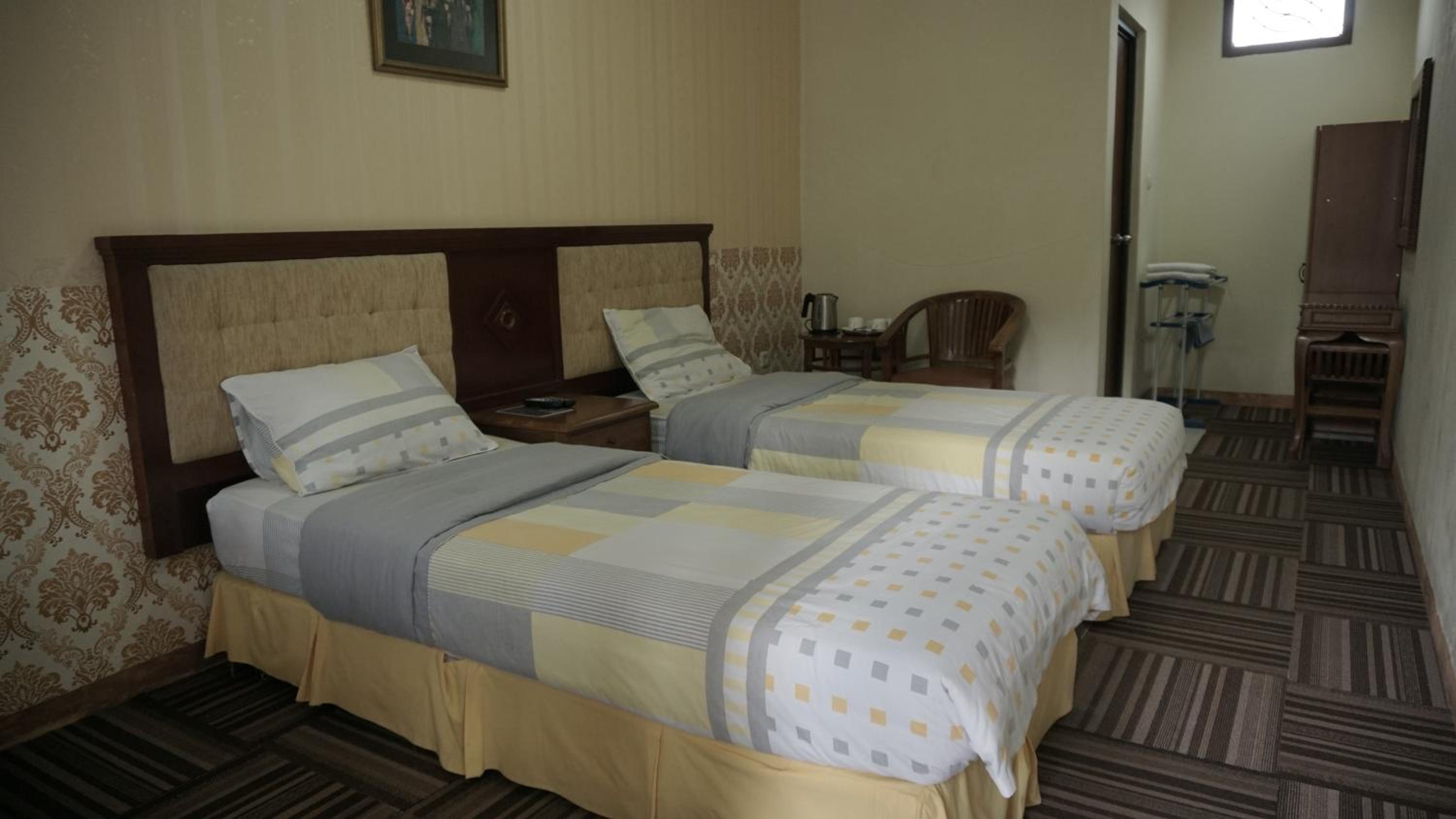 Standard Twin Room