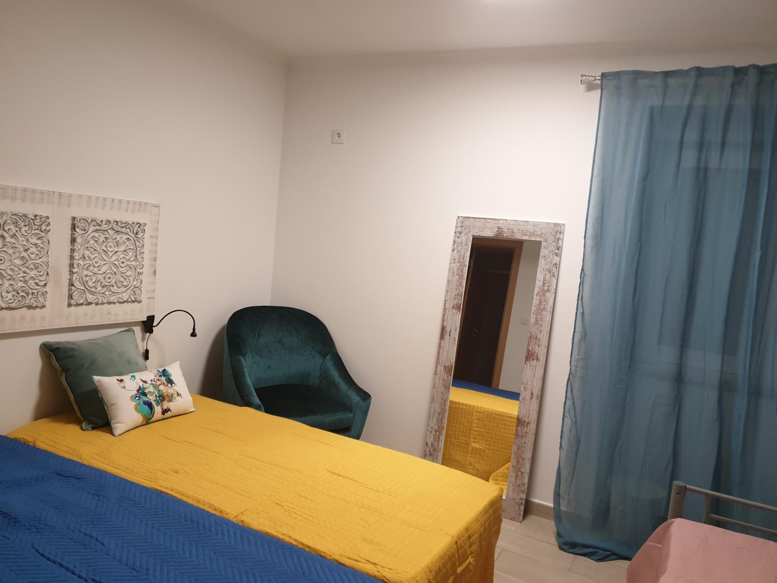 Double Room with Extra Bed photo 2