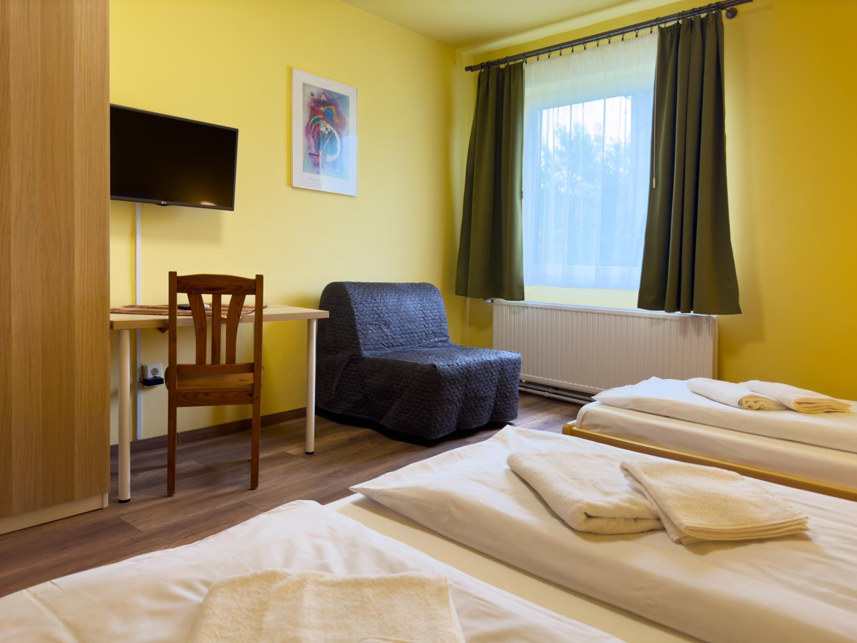 Triple Room - Photo 2