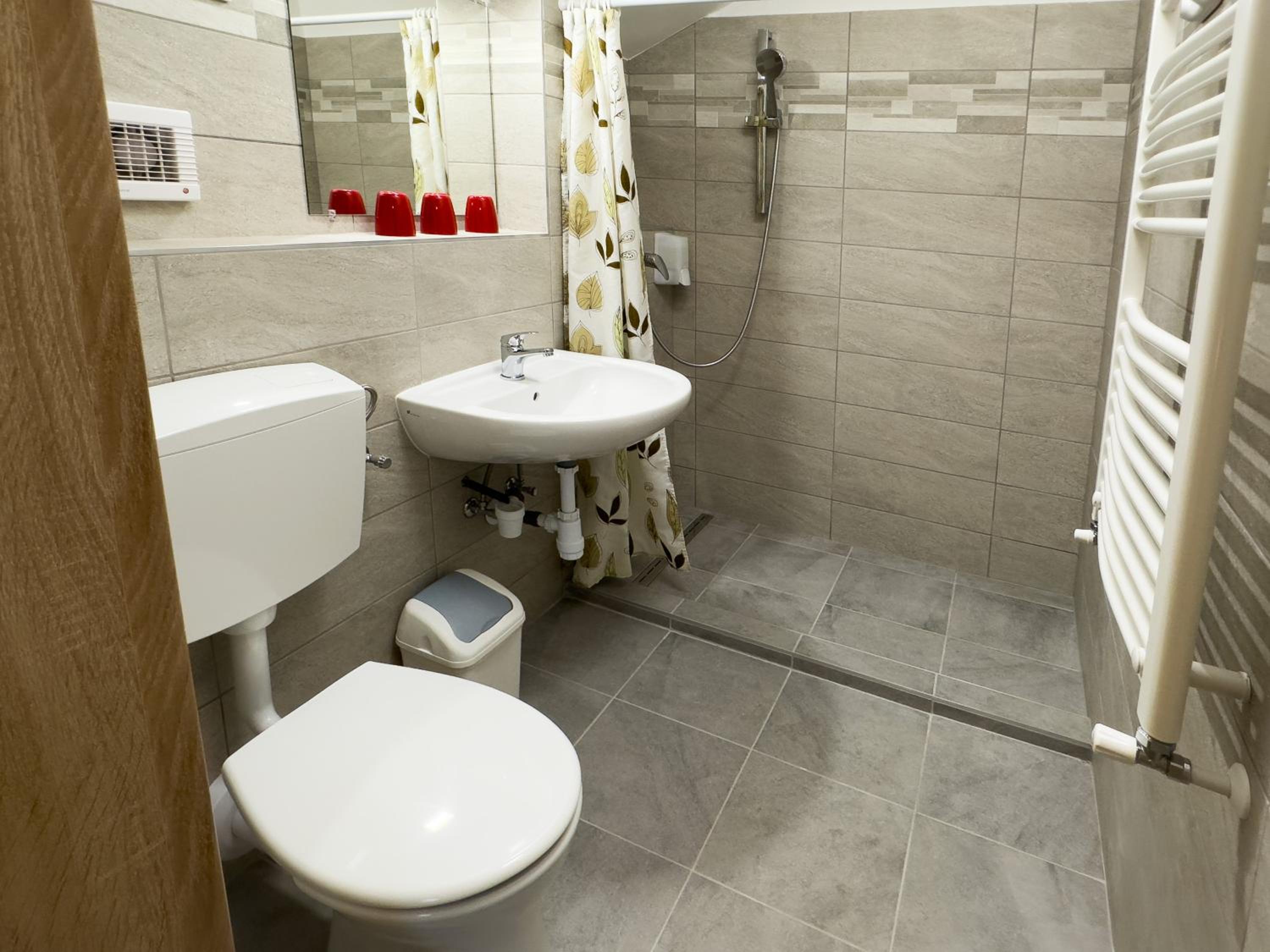 Triple Room - Photo 5
