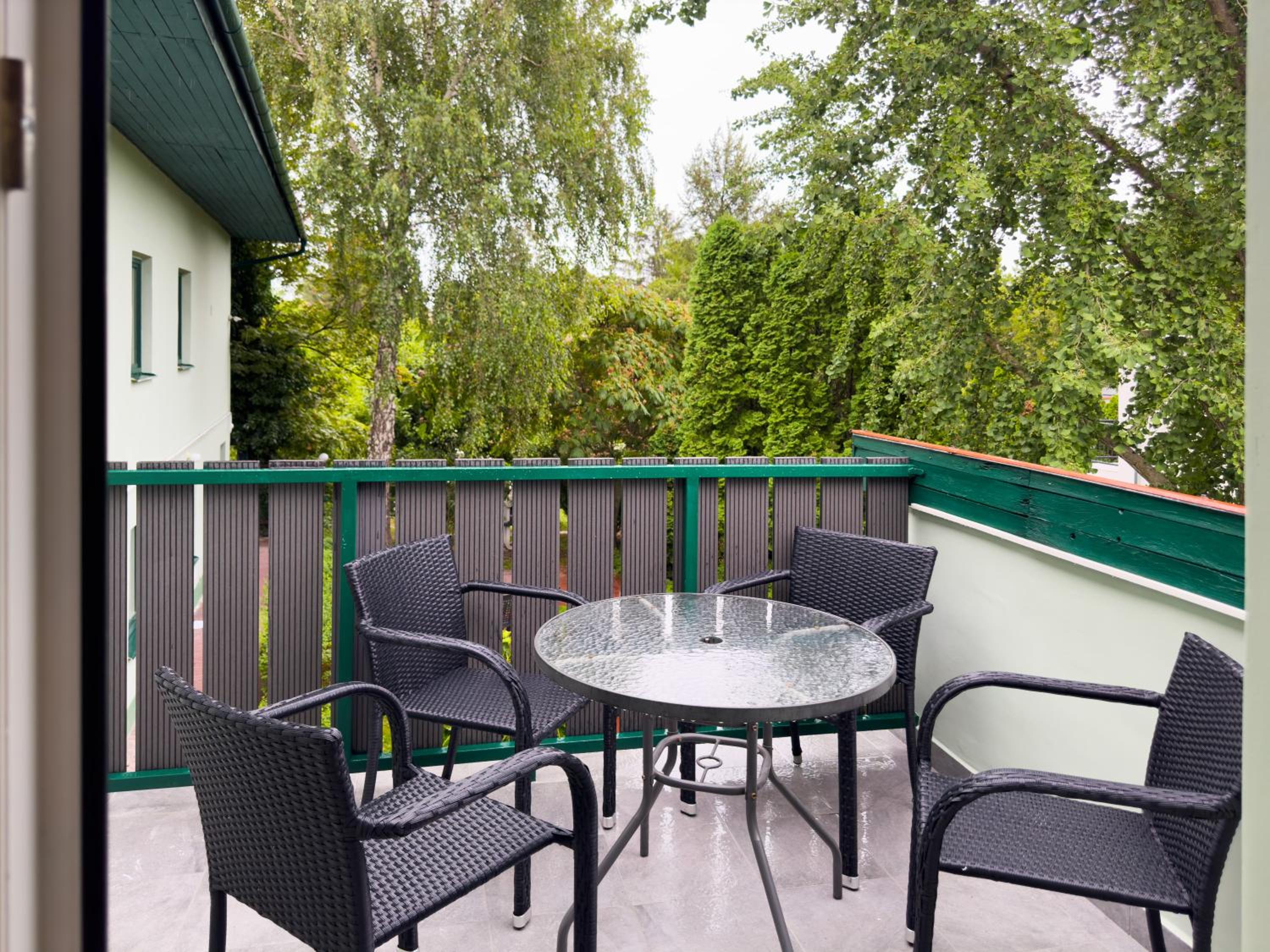 Family Room with Terrace - Photo 10