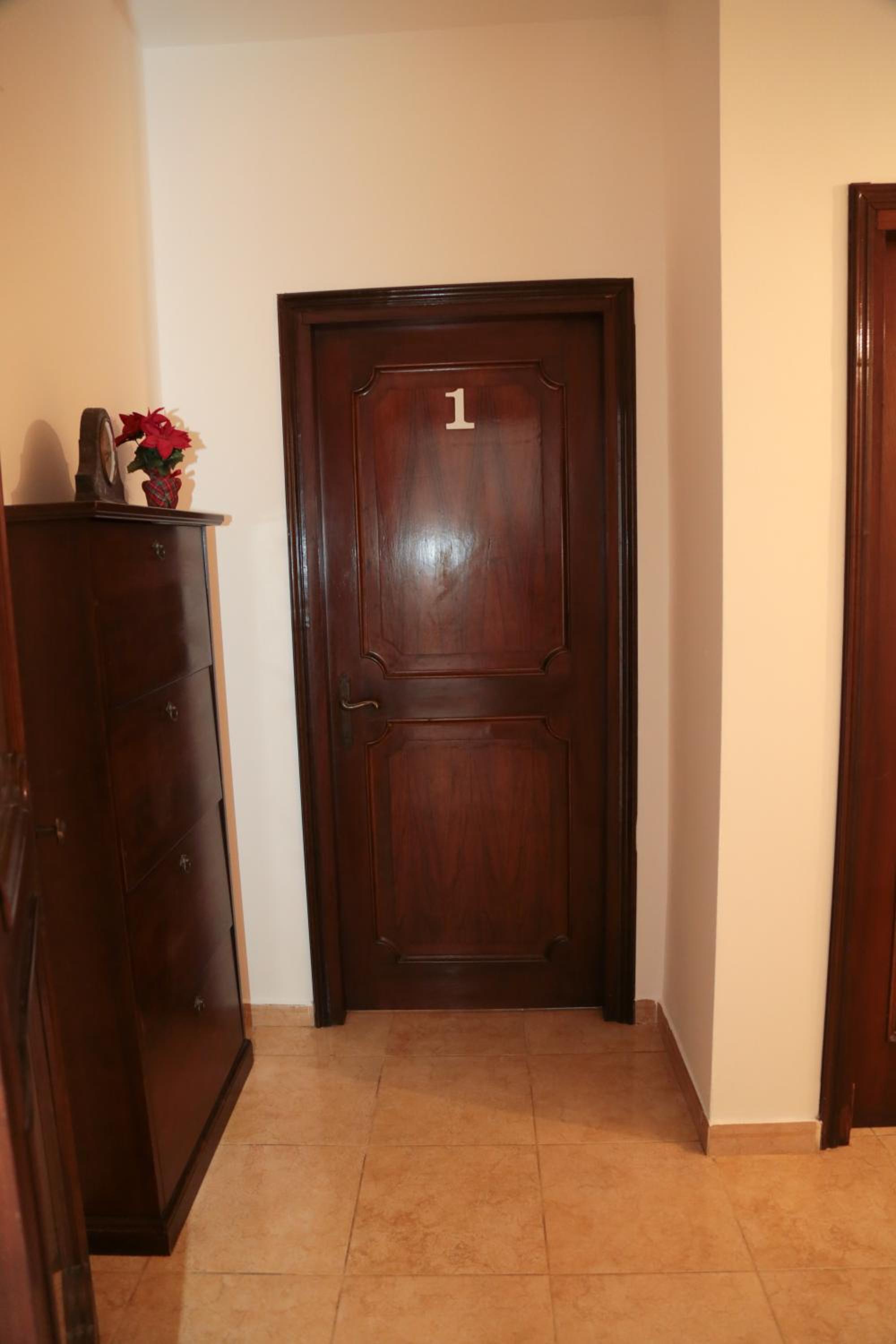 Double Room with Shared Bathroom photo 1
