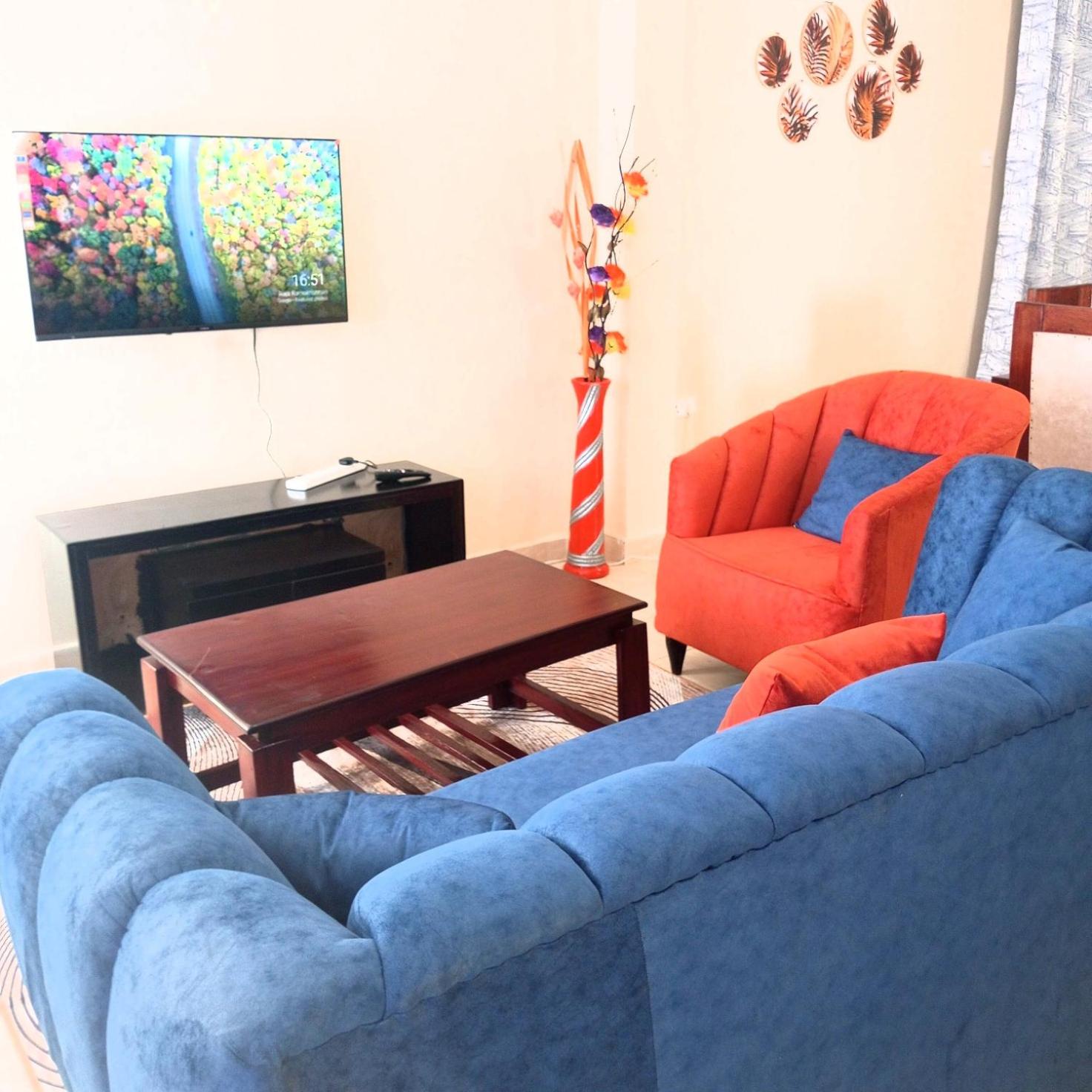 One-Bedroom Apartment photo 1