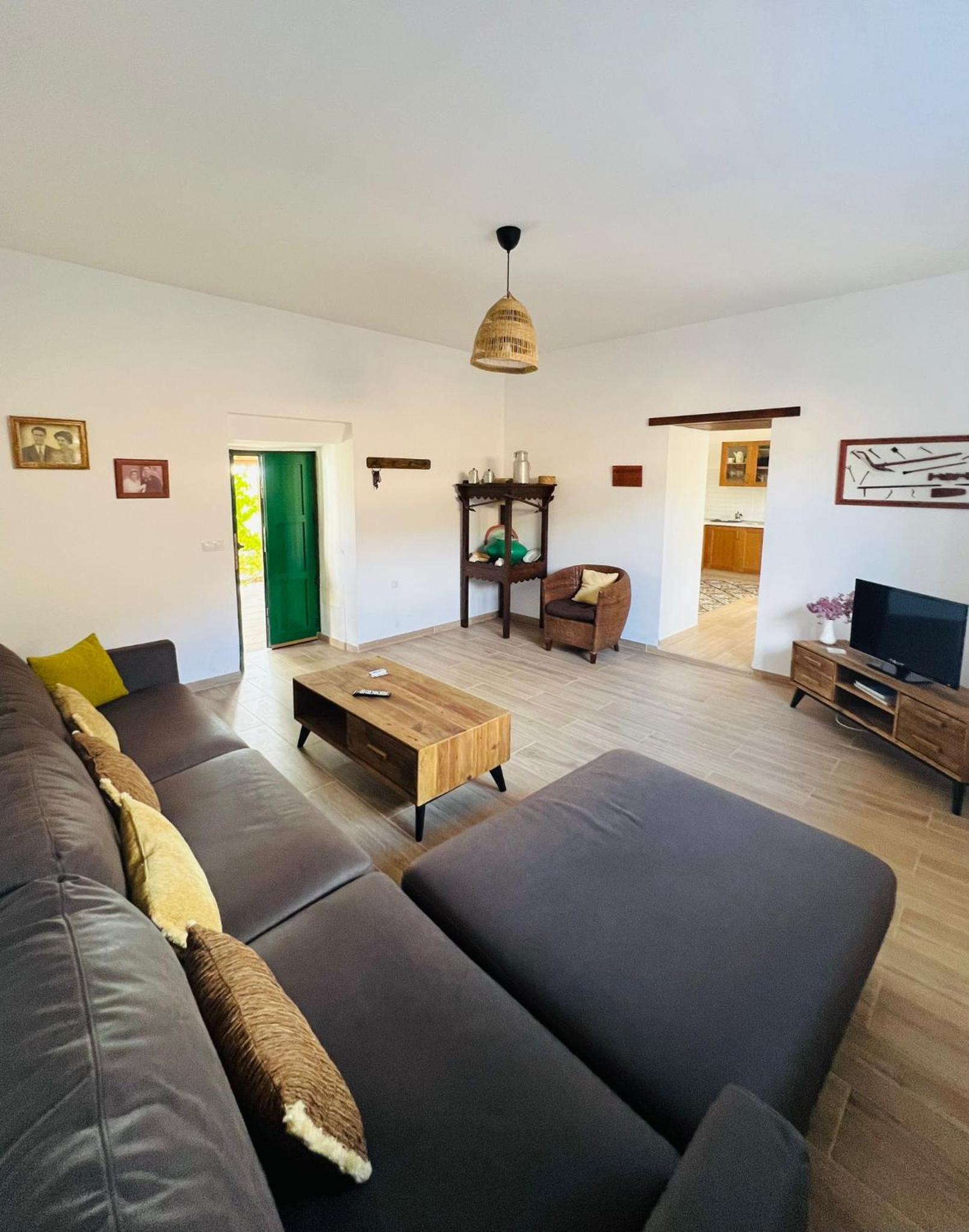 Three-Bedroom House photo 2
