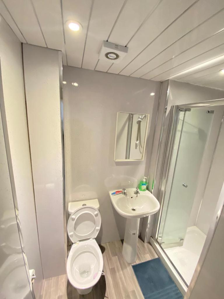 Budget Double Room photo 2