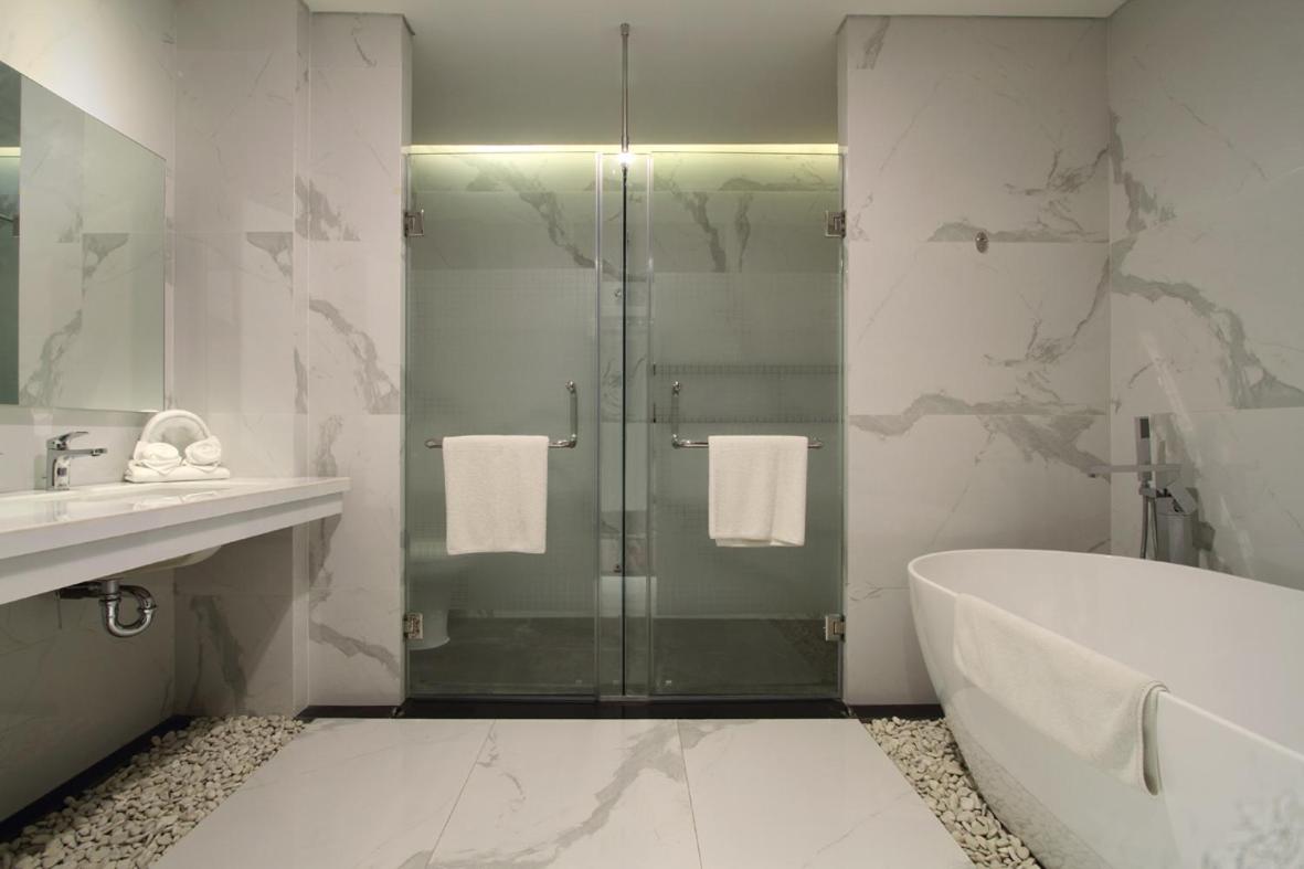 Executive Suite photo 2