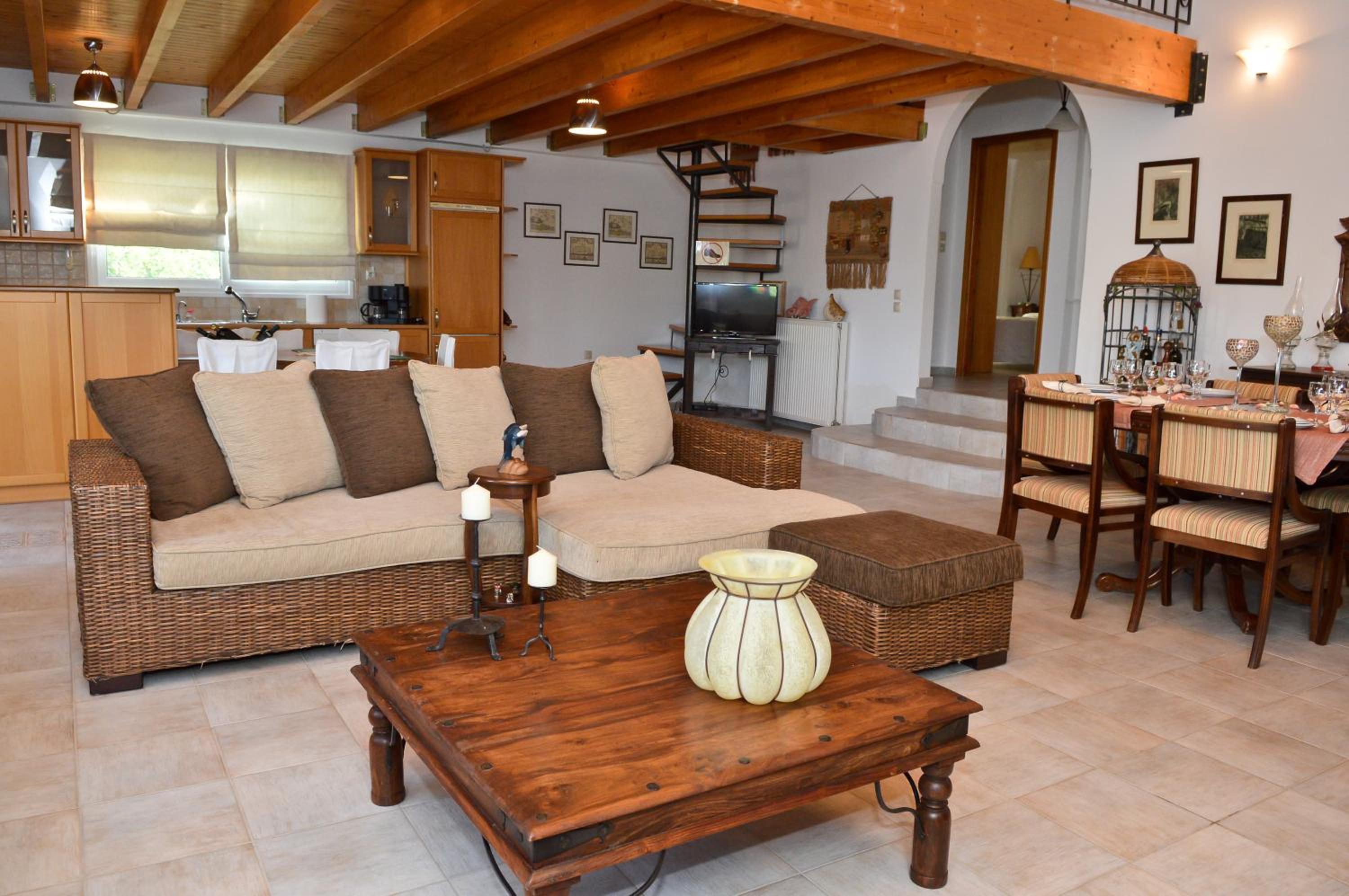Villa photo 3