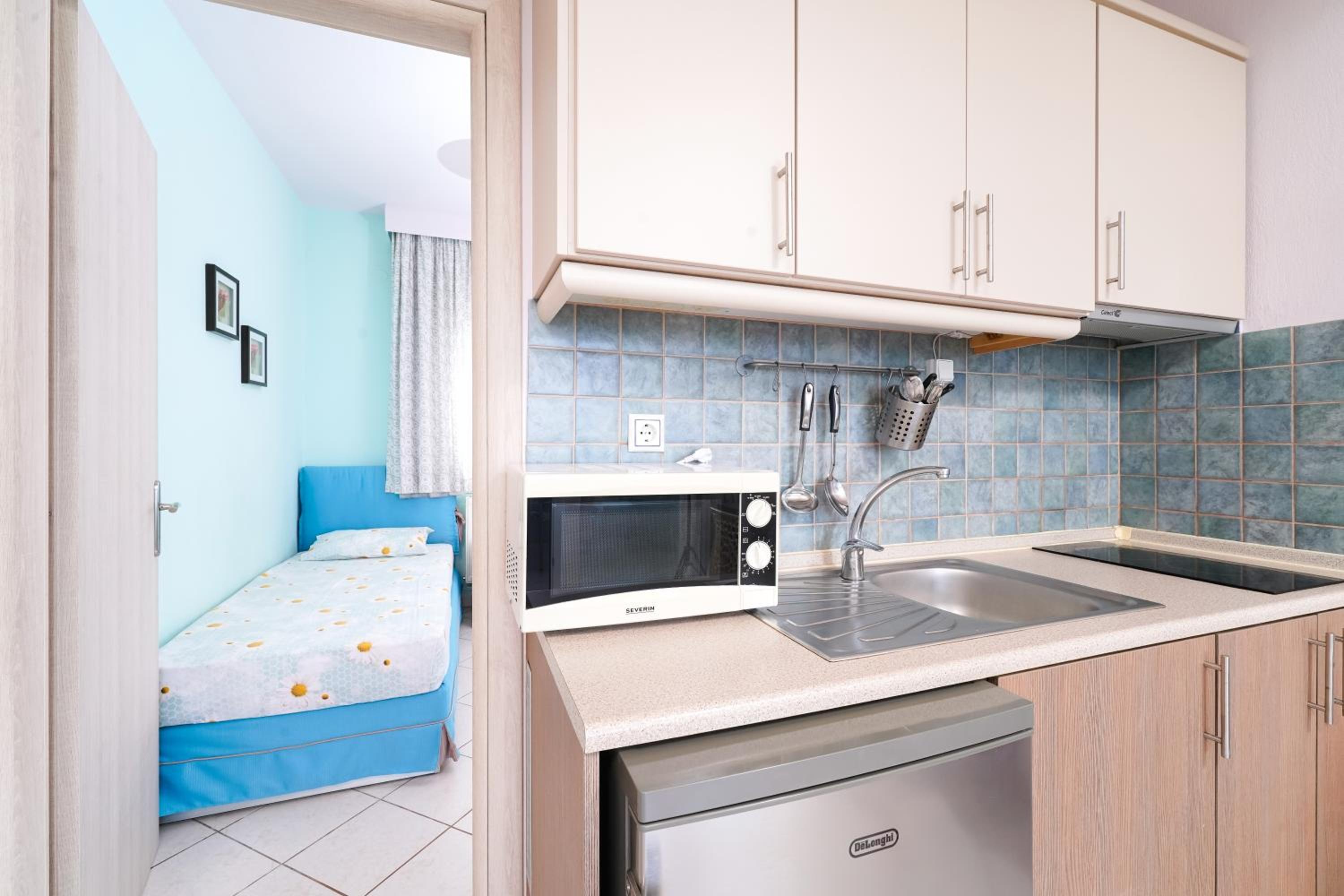 Family Studio with Sea View photo 3