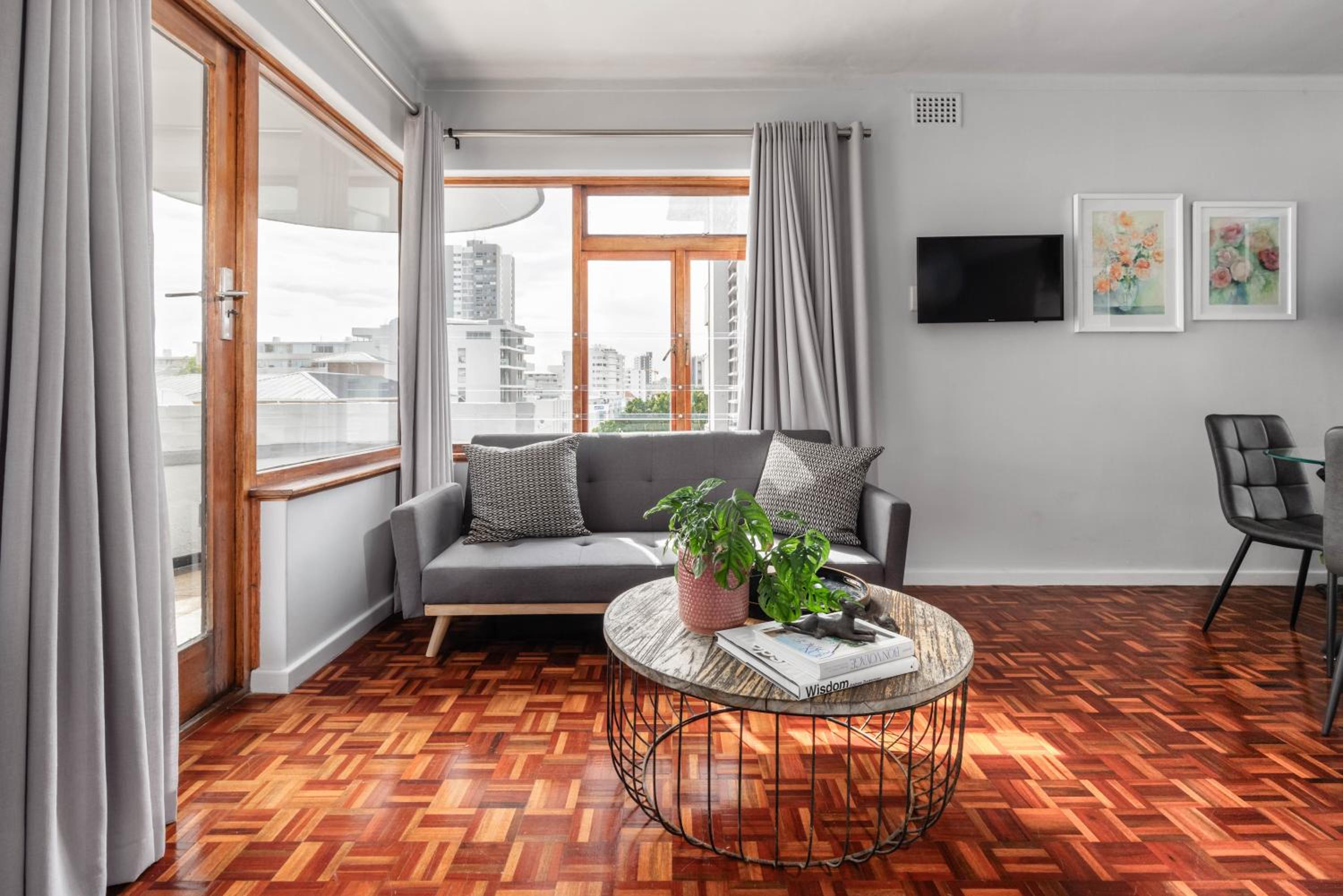 Triple Room with Balcony - Photo 5