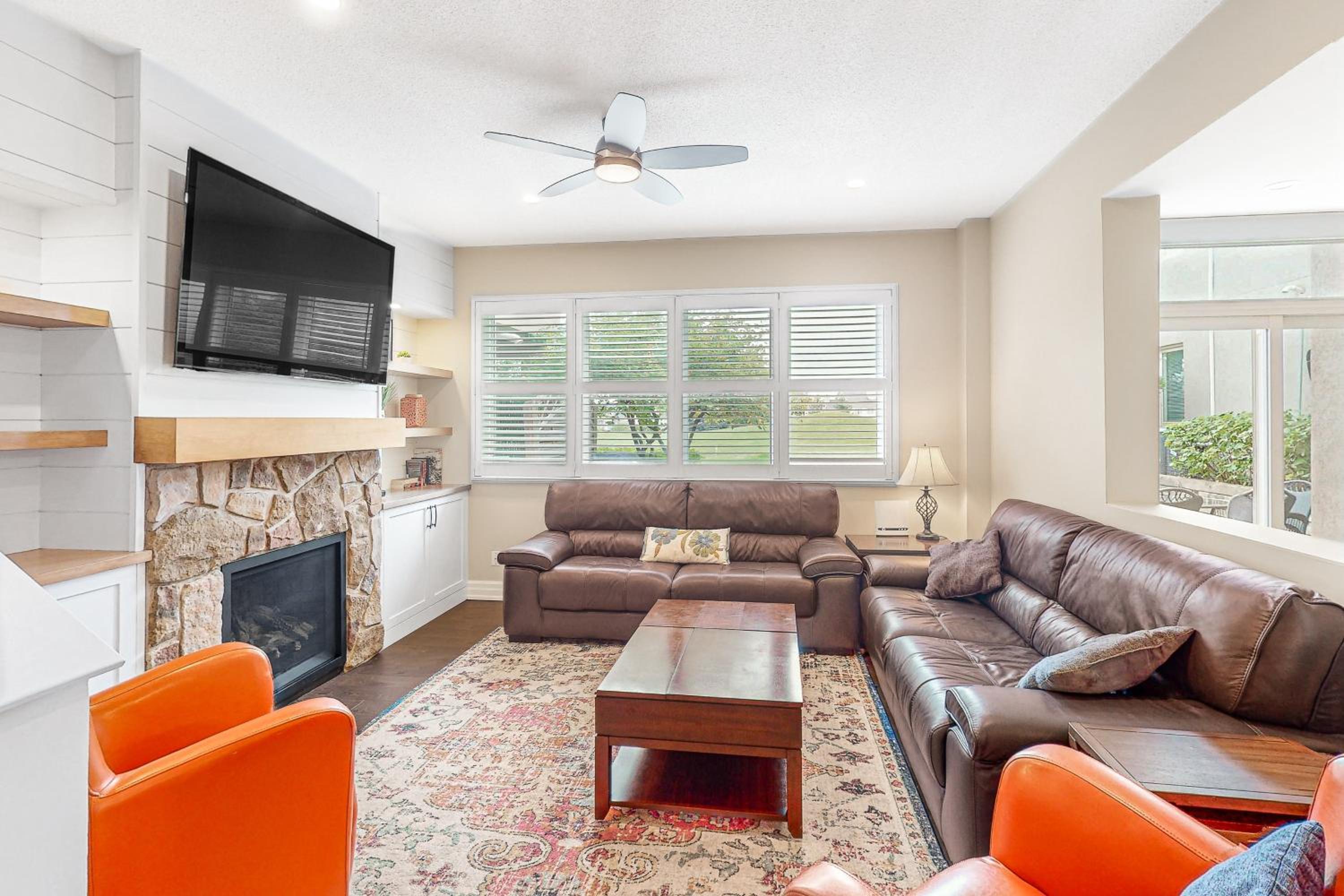 Three-Bedroom Premium Apartment with Balcony photo 1