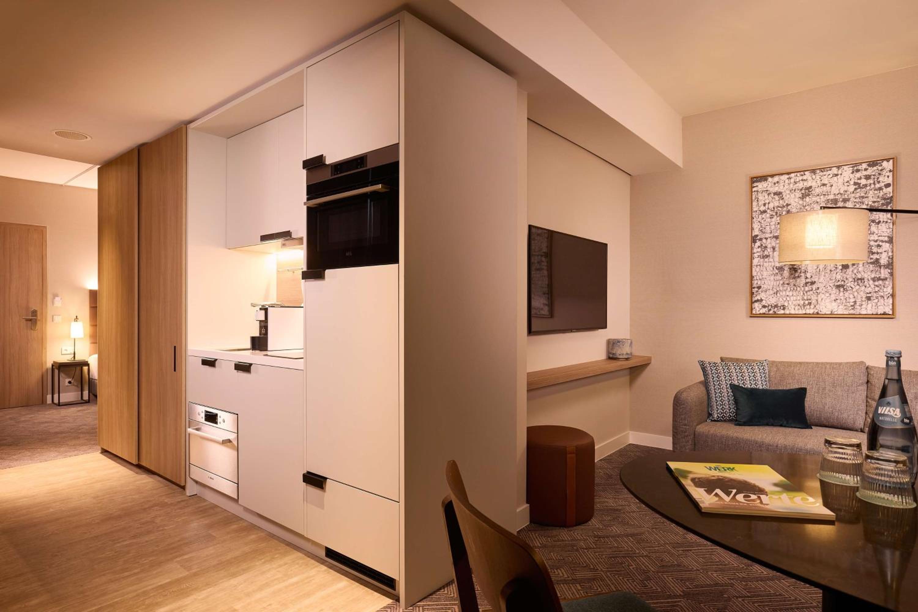 One Bedroom Apartment - Photo 2