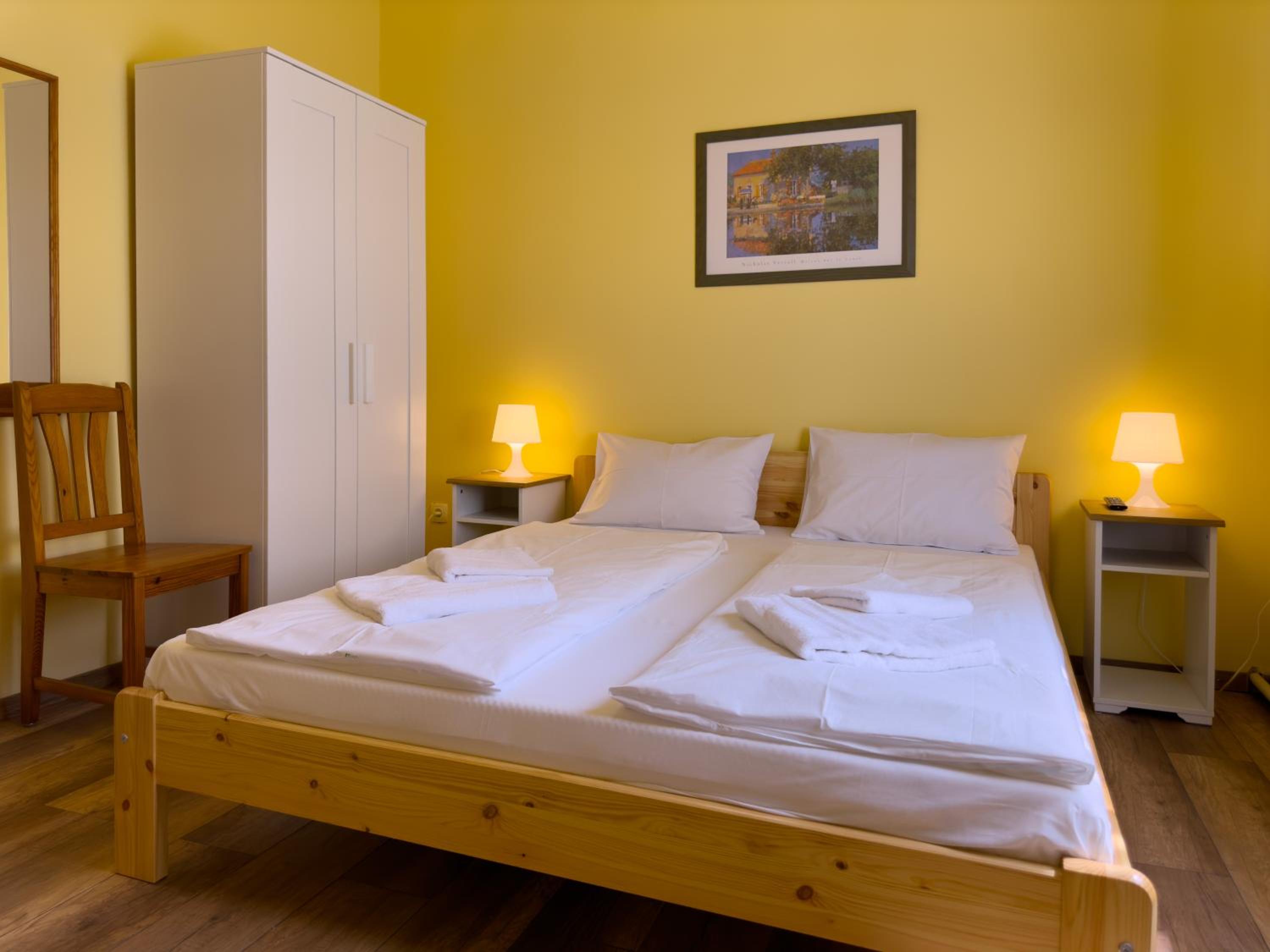 Double Room with Extra Bed - Photo 5