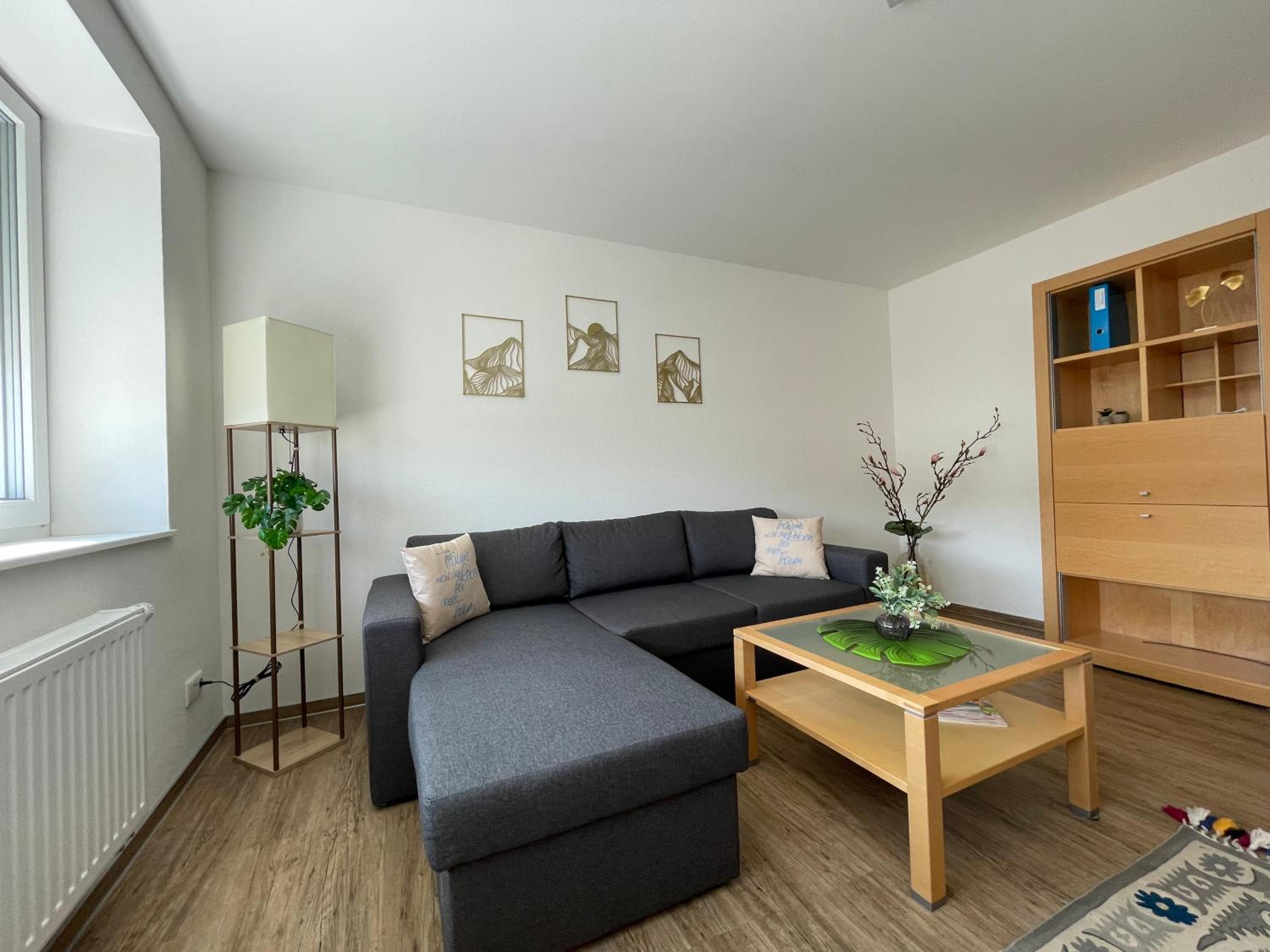 One-Bedroom Apartment photo 1