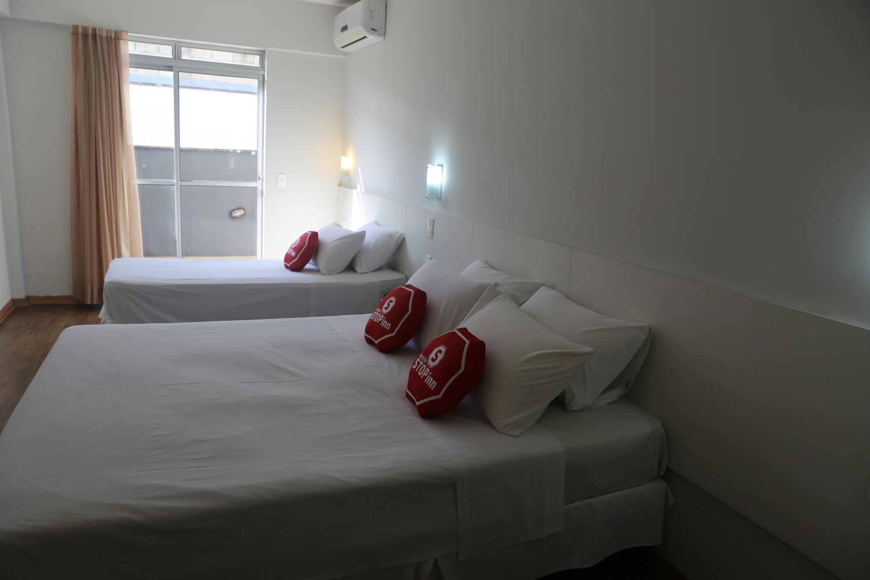 Standard Twin Room photo 2