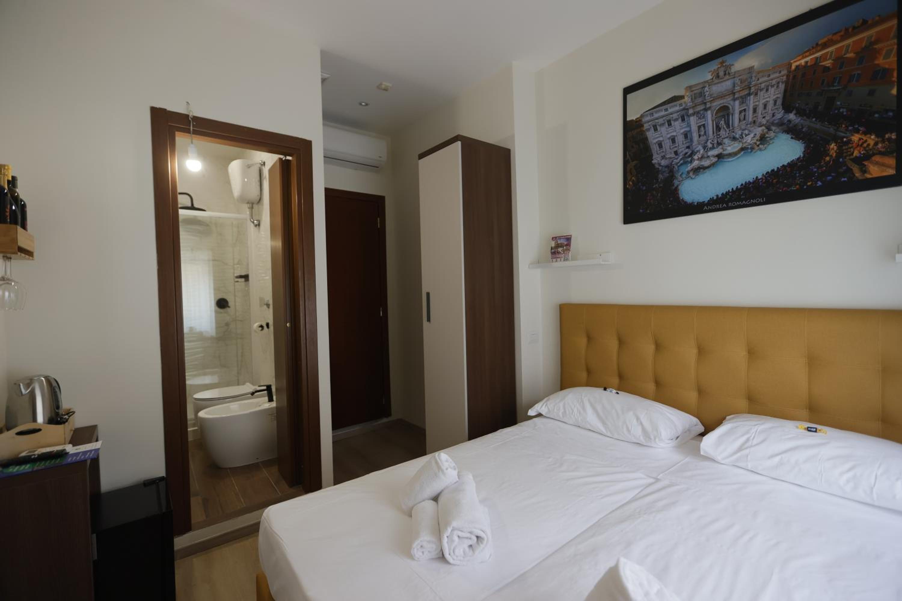 Suite with City View photo 2