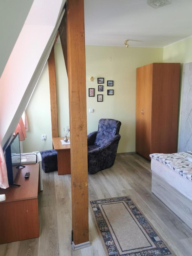 Single Room photo 3