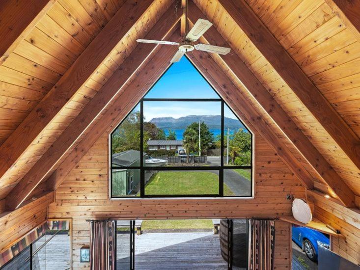 Four-Bedroom House photo 2