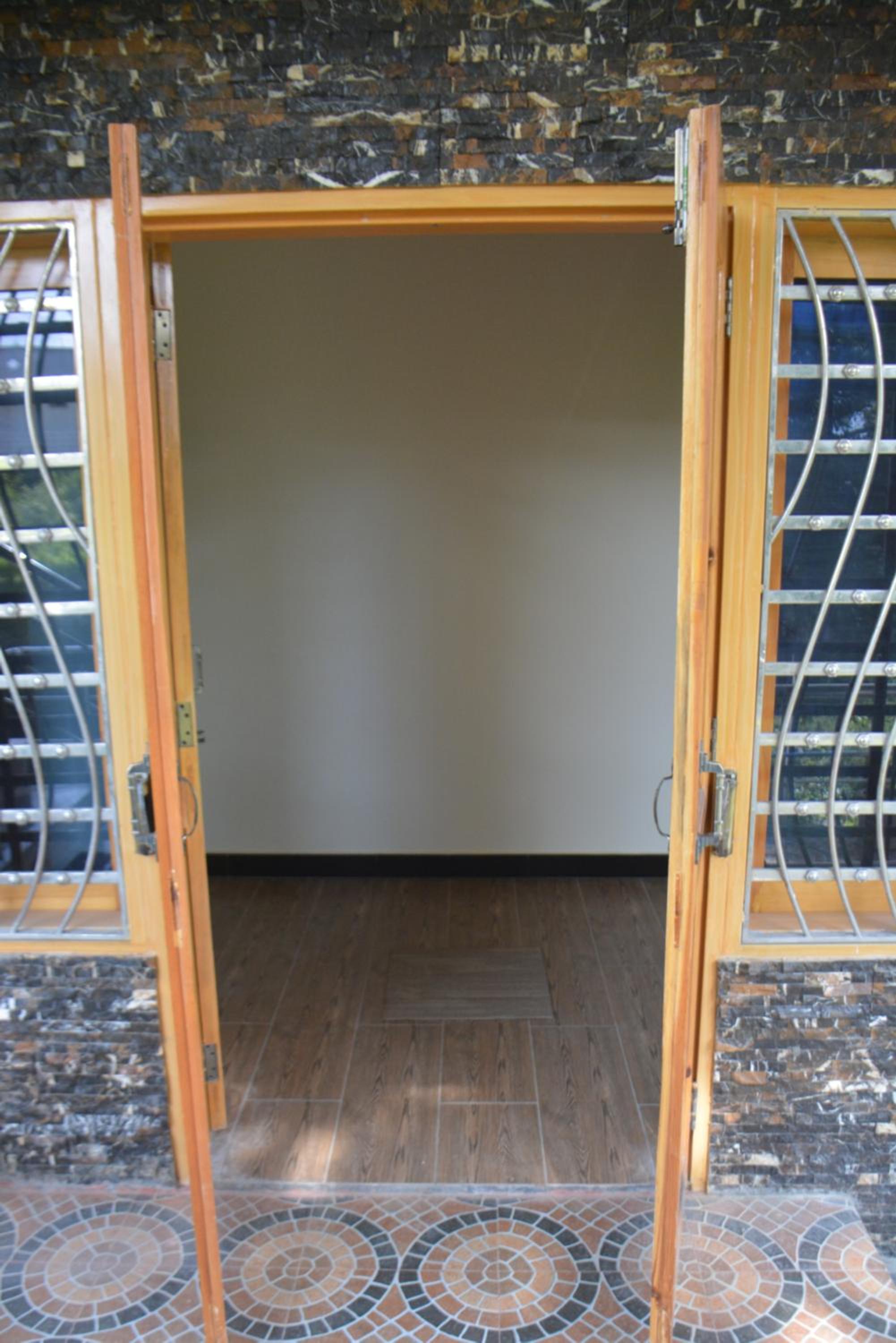 Studio Apartment photo 1
