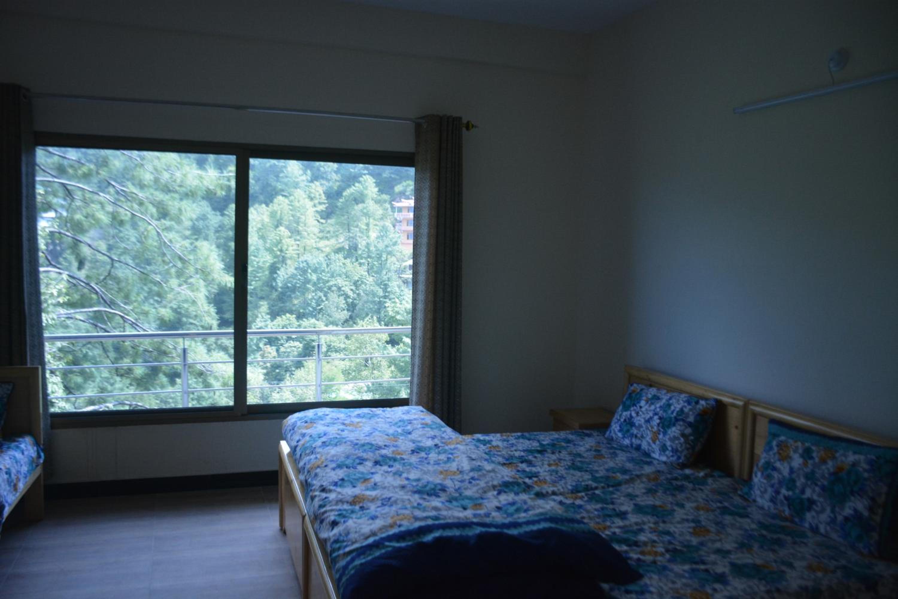 Apartment With Balcony photo 1