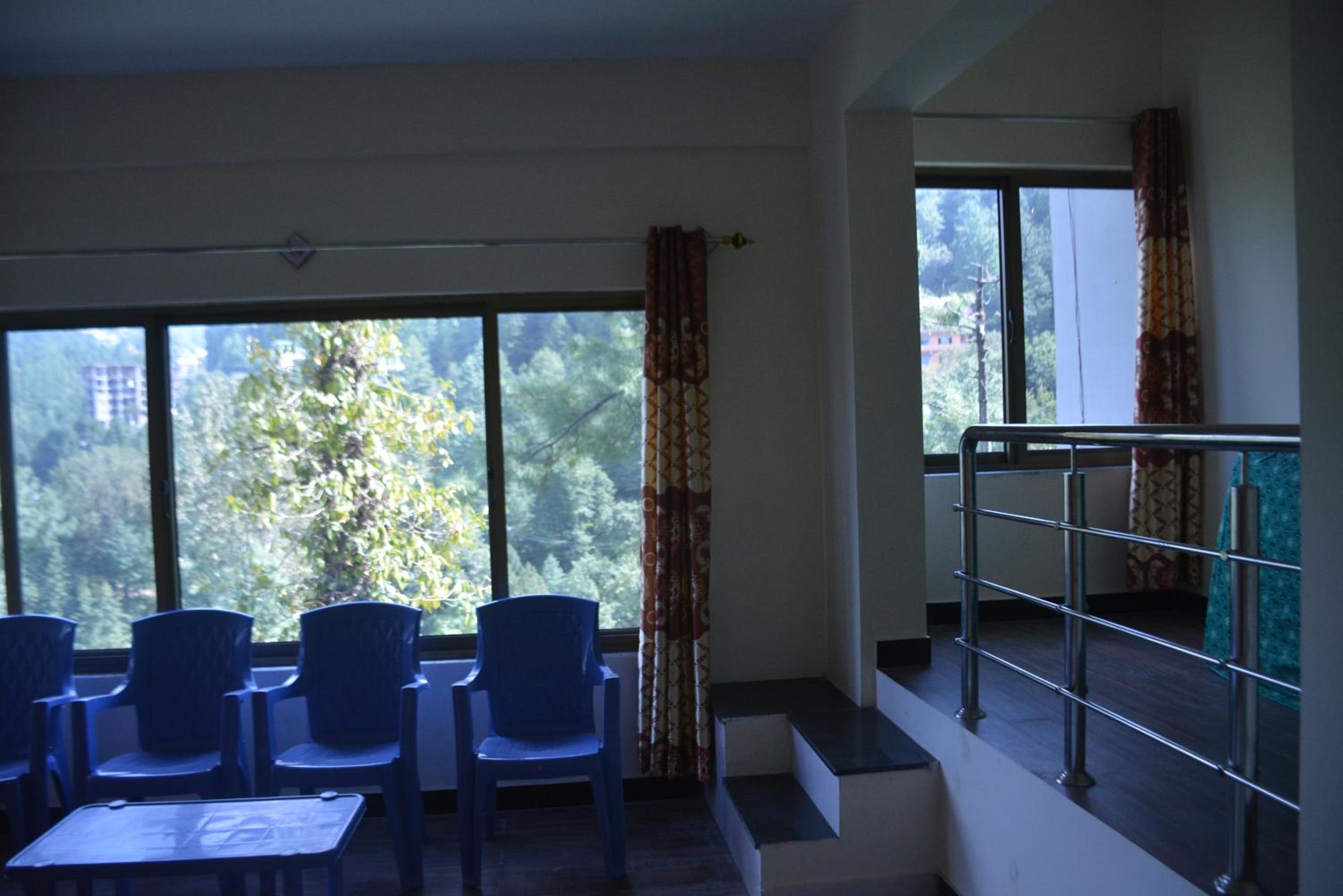 One-Bedroom Apartment photo 3