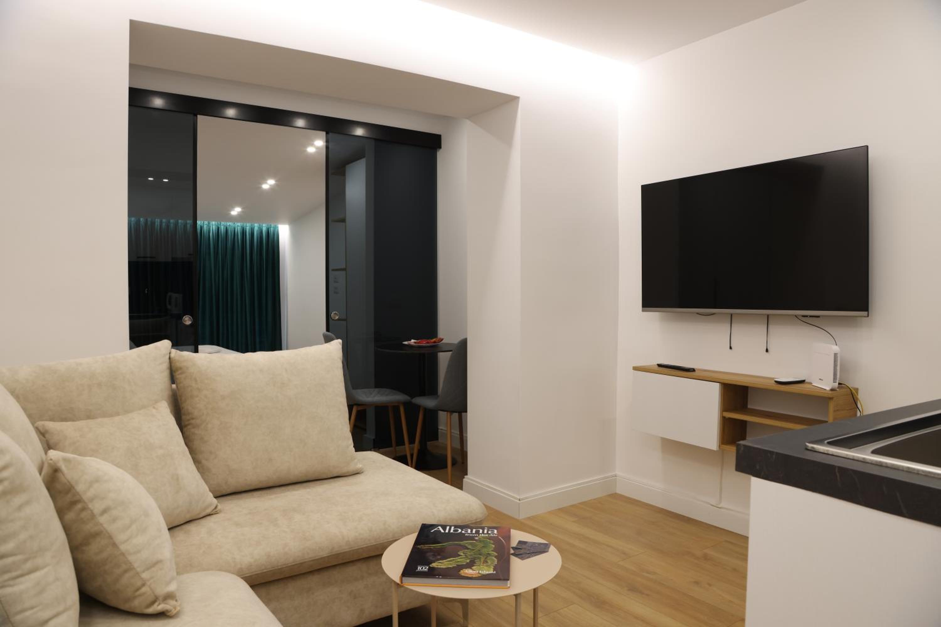Superior Apartment