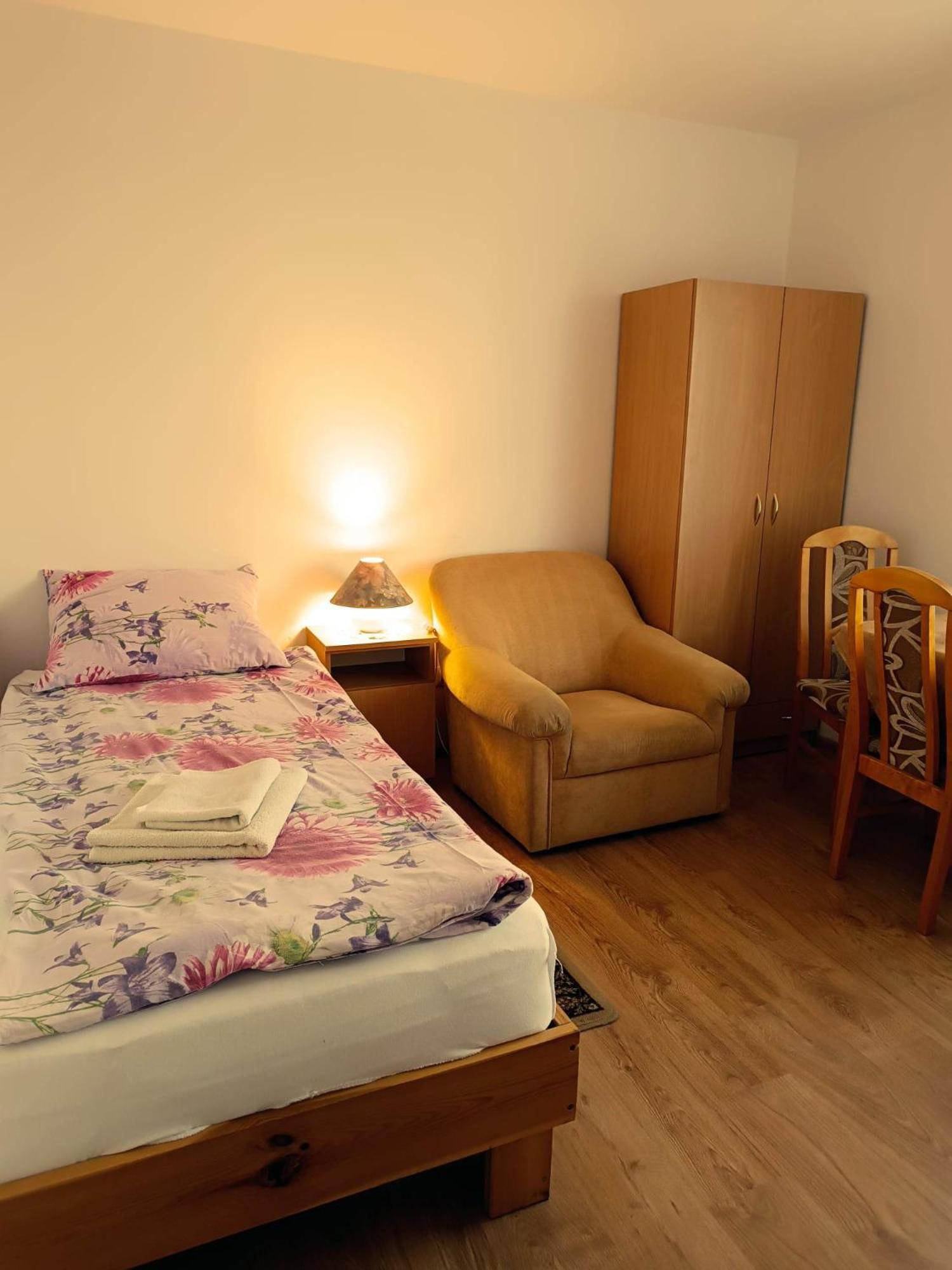 Single Room photo 2