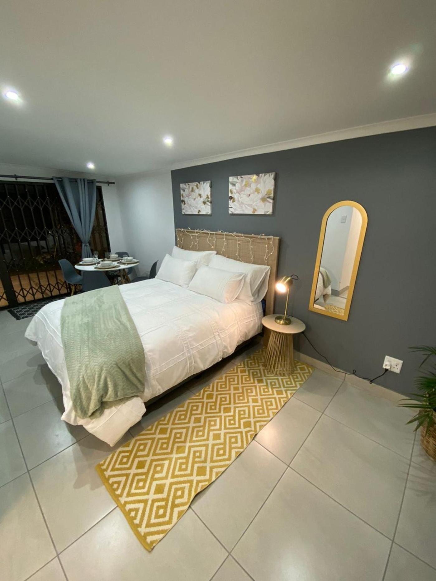 Double or Twin Room photo 3
