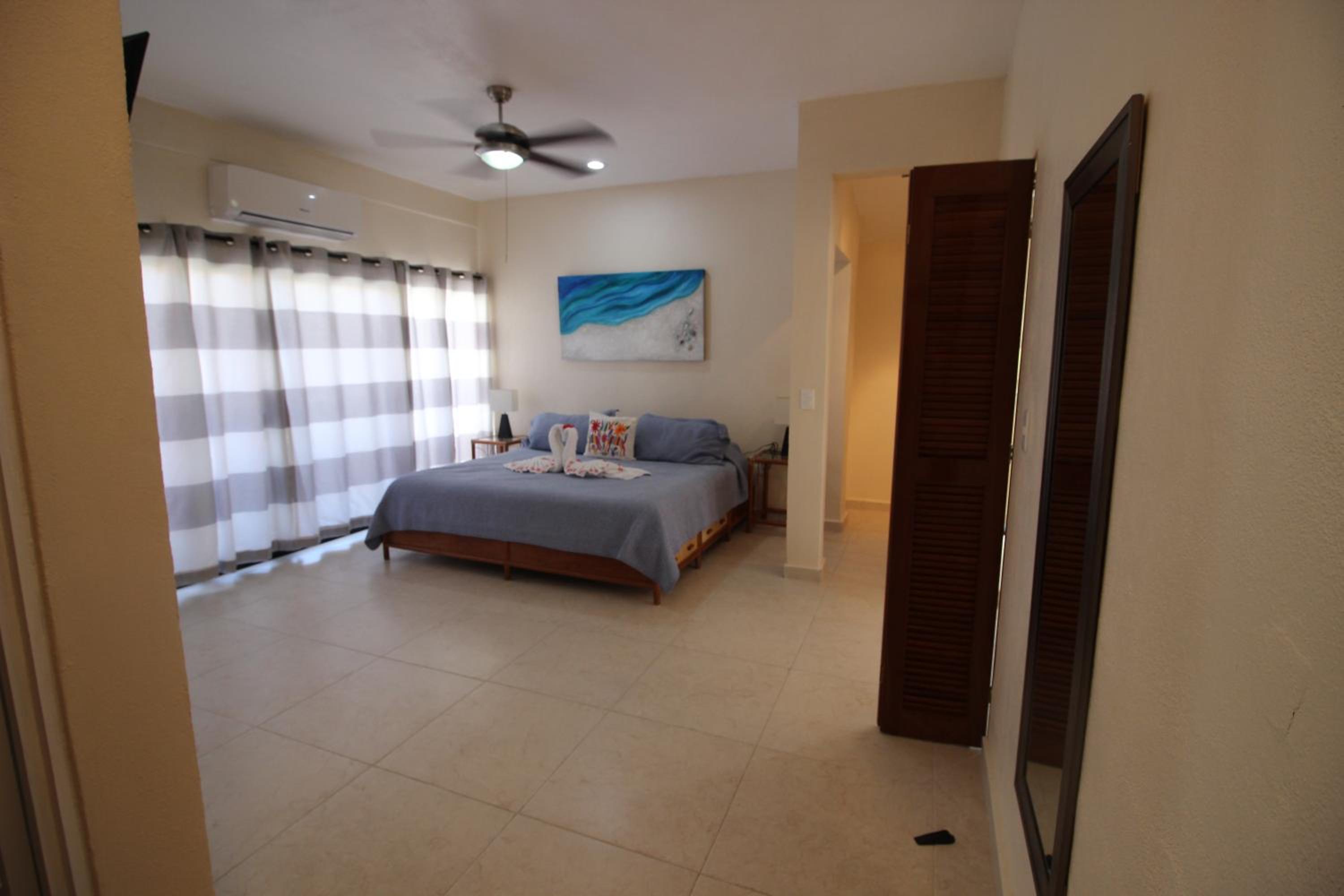 Deluxe Double Or Twin Room With Pool View