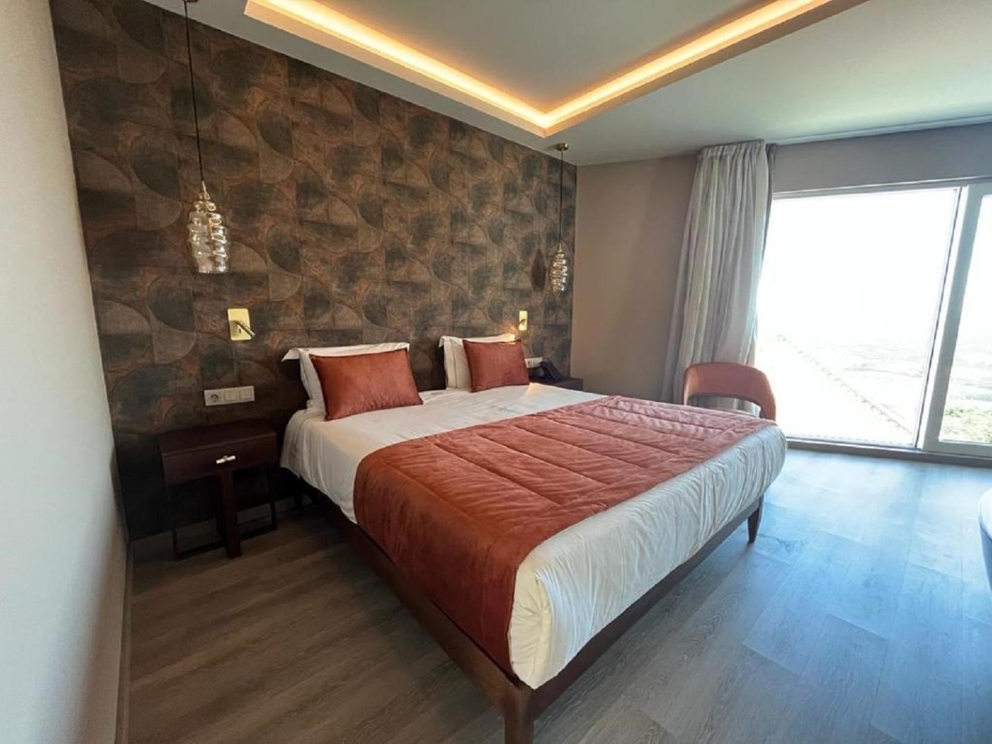 Deluxe Suite - Photo 4