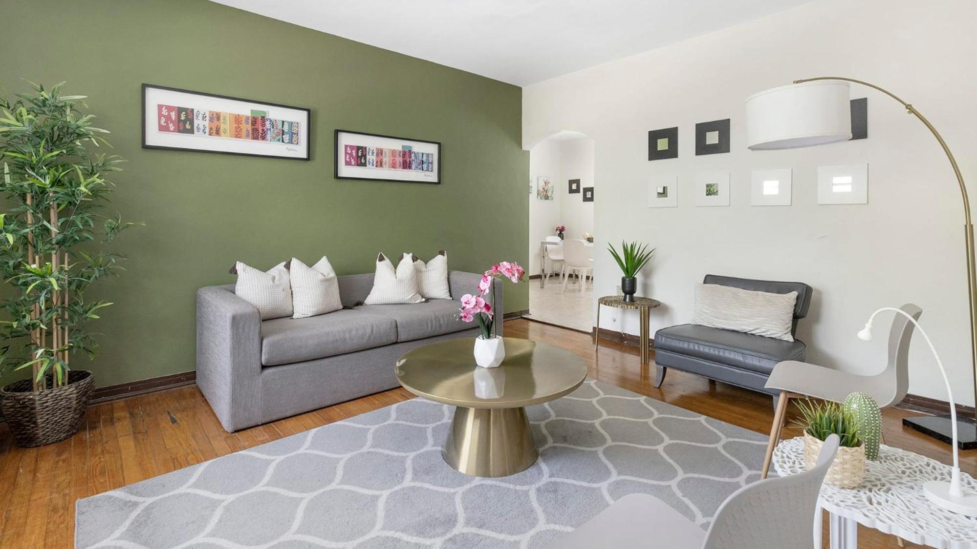 Apartment photo 1