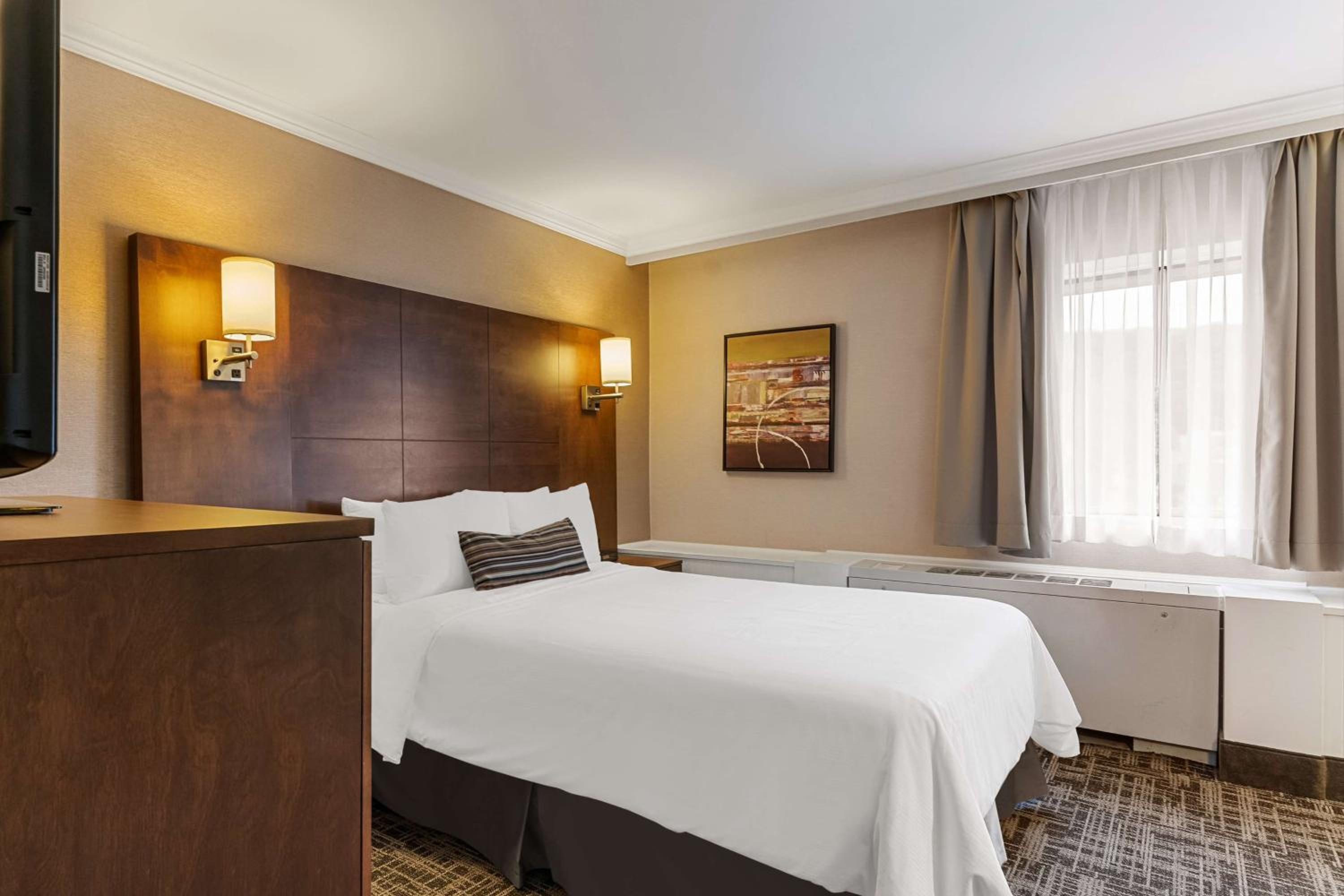 Small Double Room - Non-Smoking - Photo 1